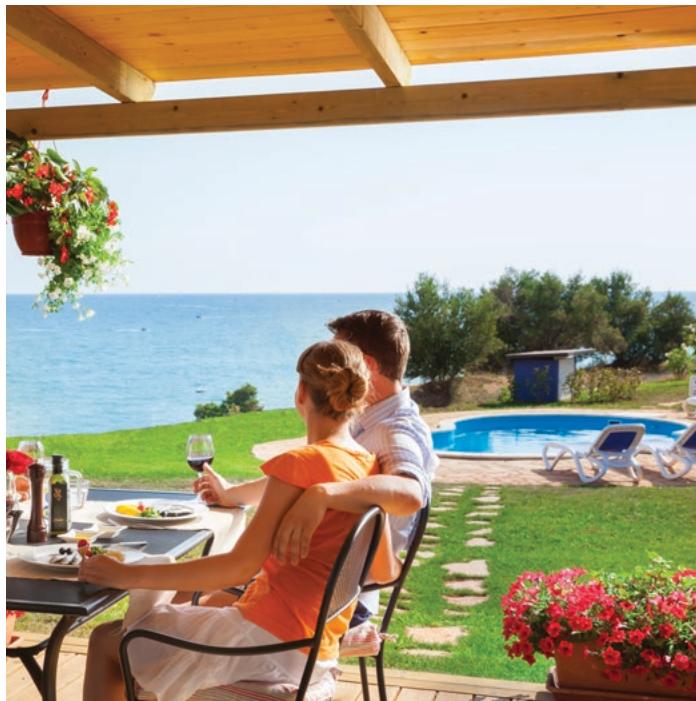 AMINESS SIRENA Camping HR-52466 Novigrad, Terre 6 +385 (0)52 858 690 @ camping@aminess.com www.aminess-campsites.com 45°18'52" N, 13°34'34" E