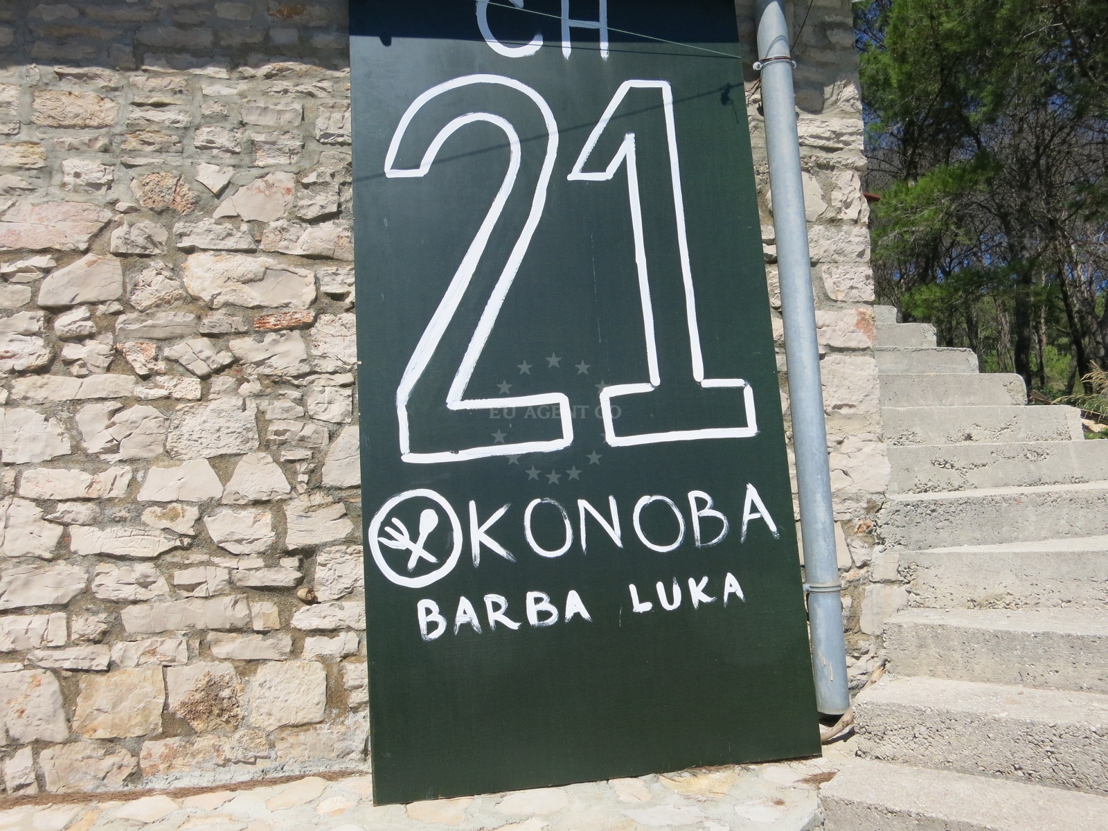 View of Konoba Barba Luka Restaurant from the jetty, Milna, Brač