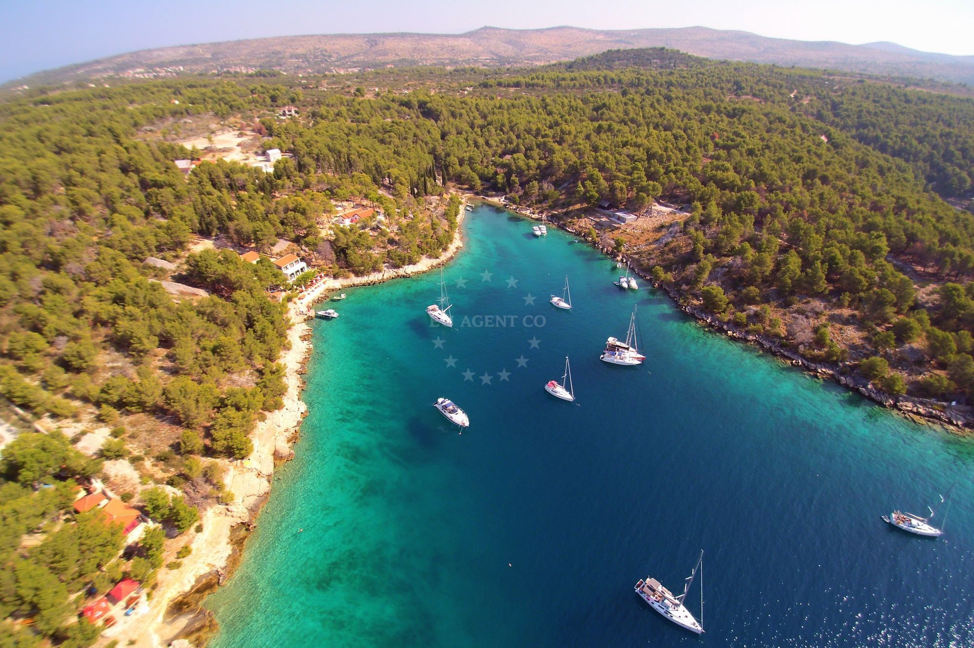 Red buoys managed by Sime and Renata Kovačić, Milna, Brač