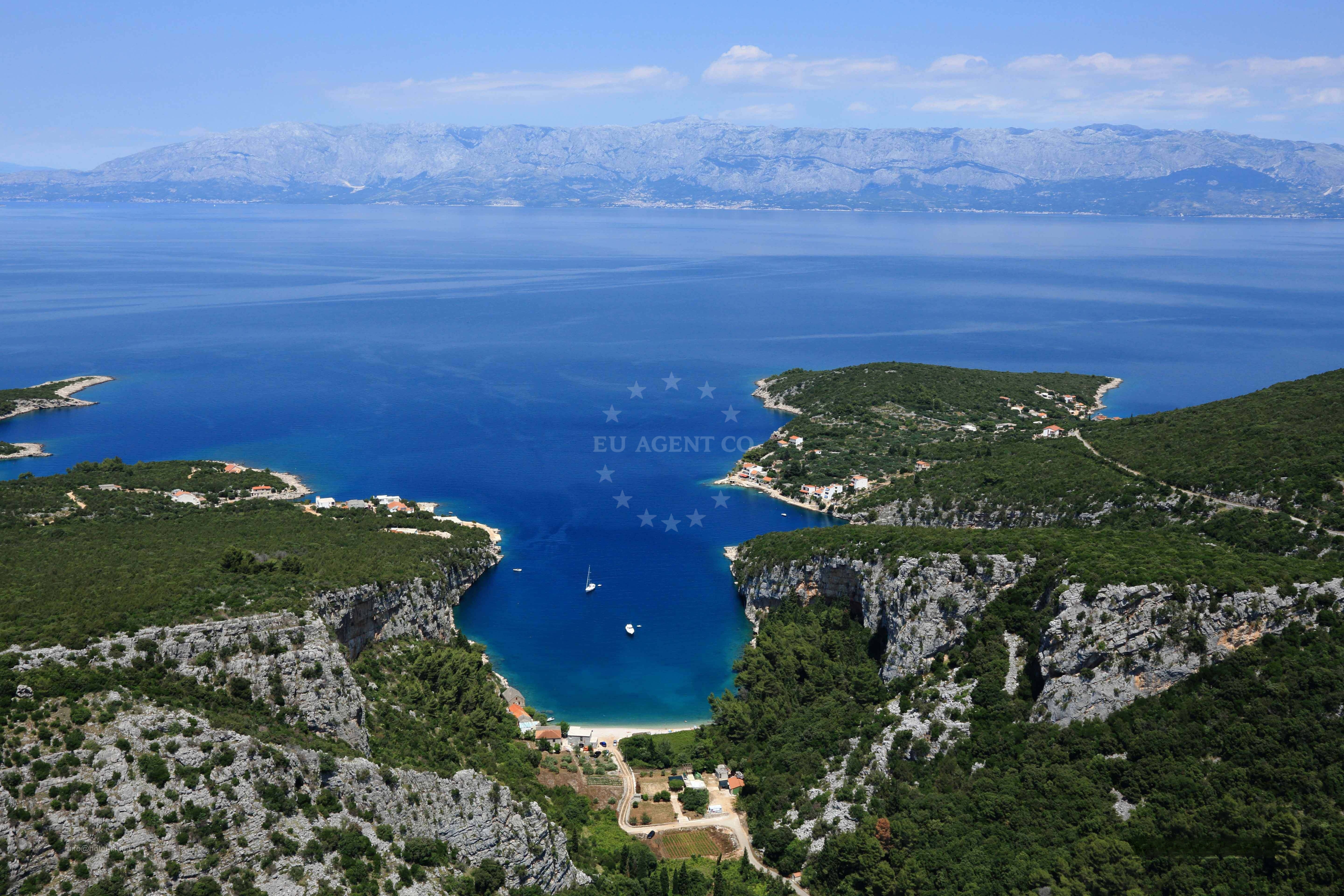 Additional view of Restaurant Preza quay buoy field in Quay in Pokrivenik on the island Hvar, Central Dalmatia, Croatia photo 11