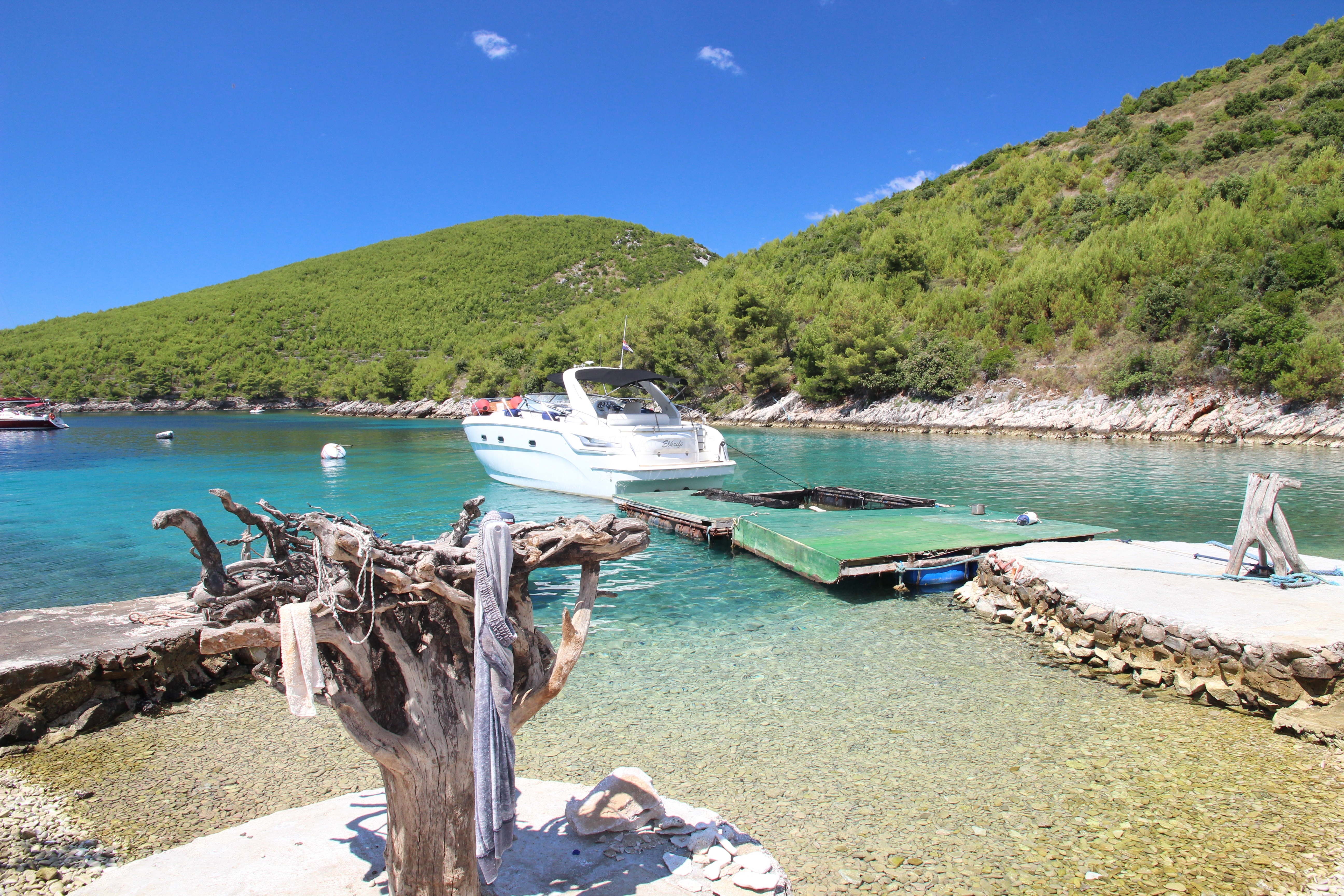 Additional view of Konoba Gambo buoys buoy field in Buoy field in Selca kod Bogomolja on the island Hvar, Central Dalmatia, Croatia photo 11