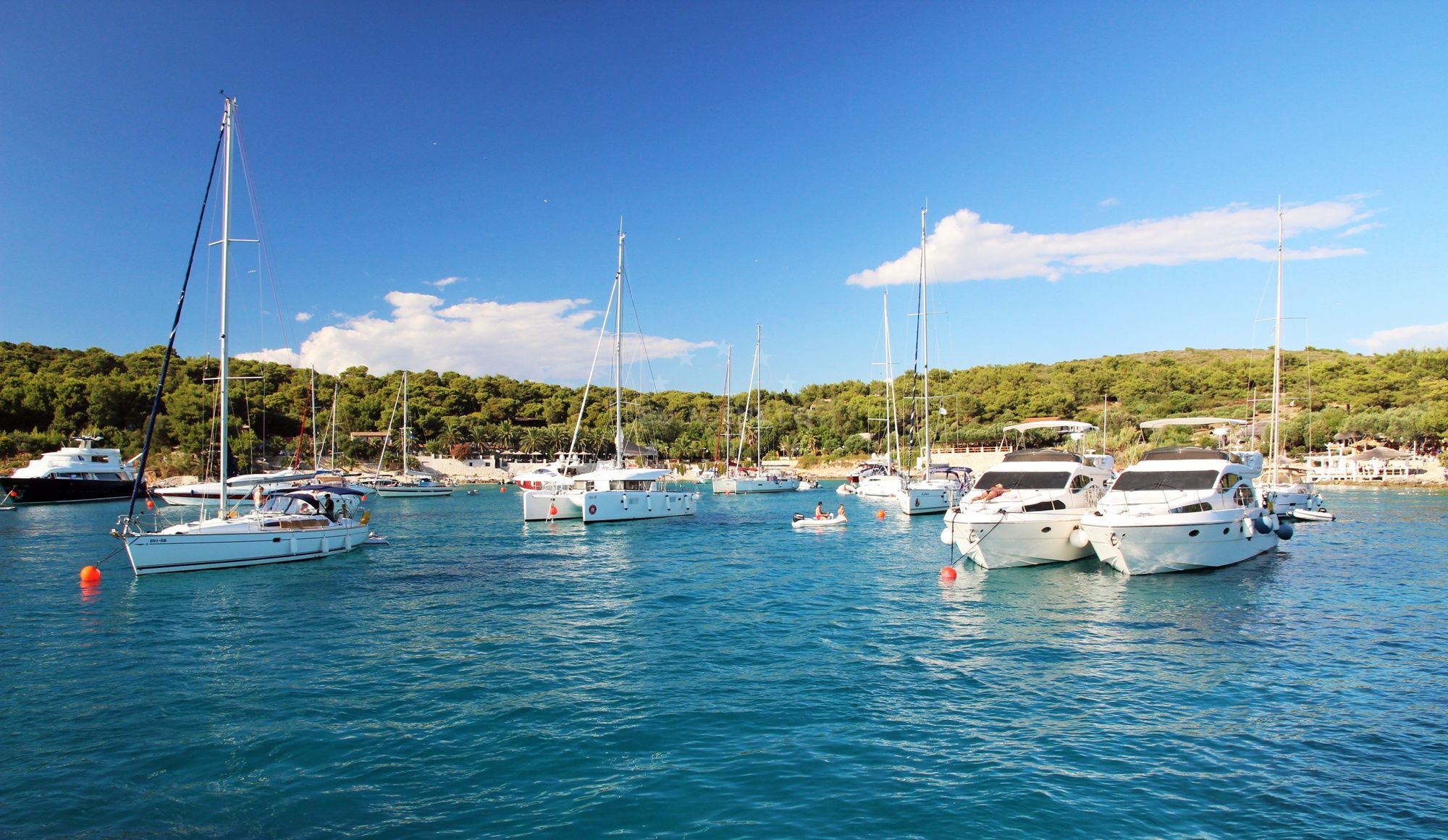 Licensed buoy field with mooring buoys in Vinogradisce Bay