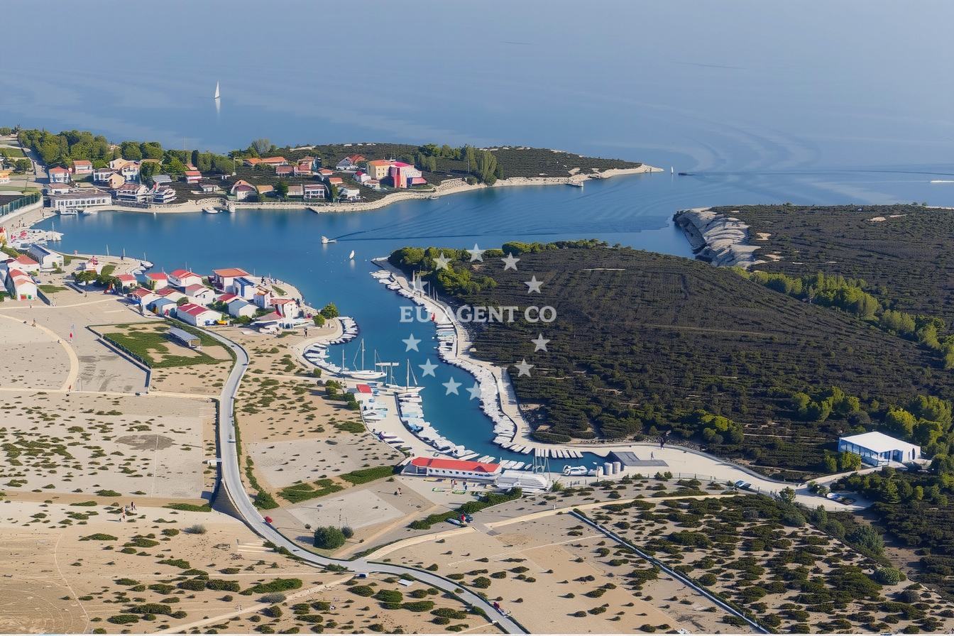 Jetty in Veli Vranjak, Istria, Croatia