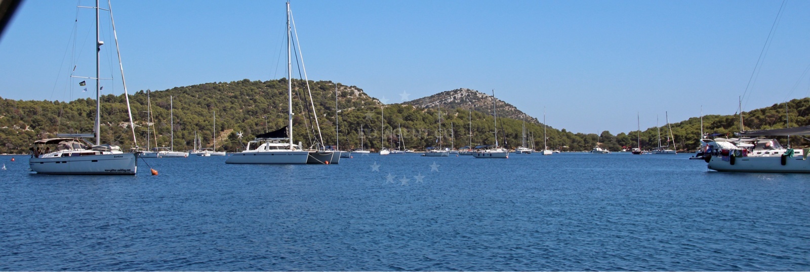 Buoy field positioning relative to Mir Bay on Dugi Otok