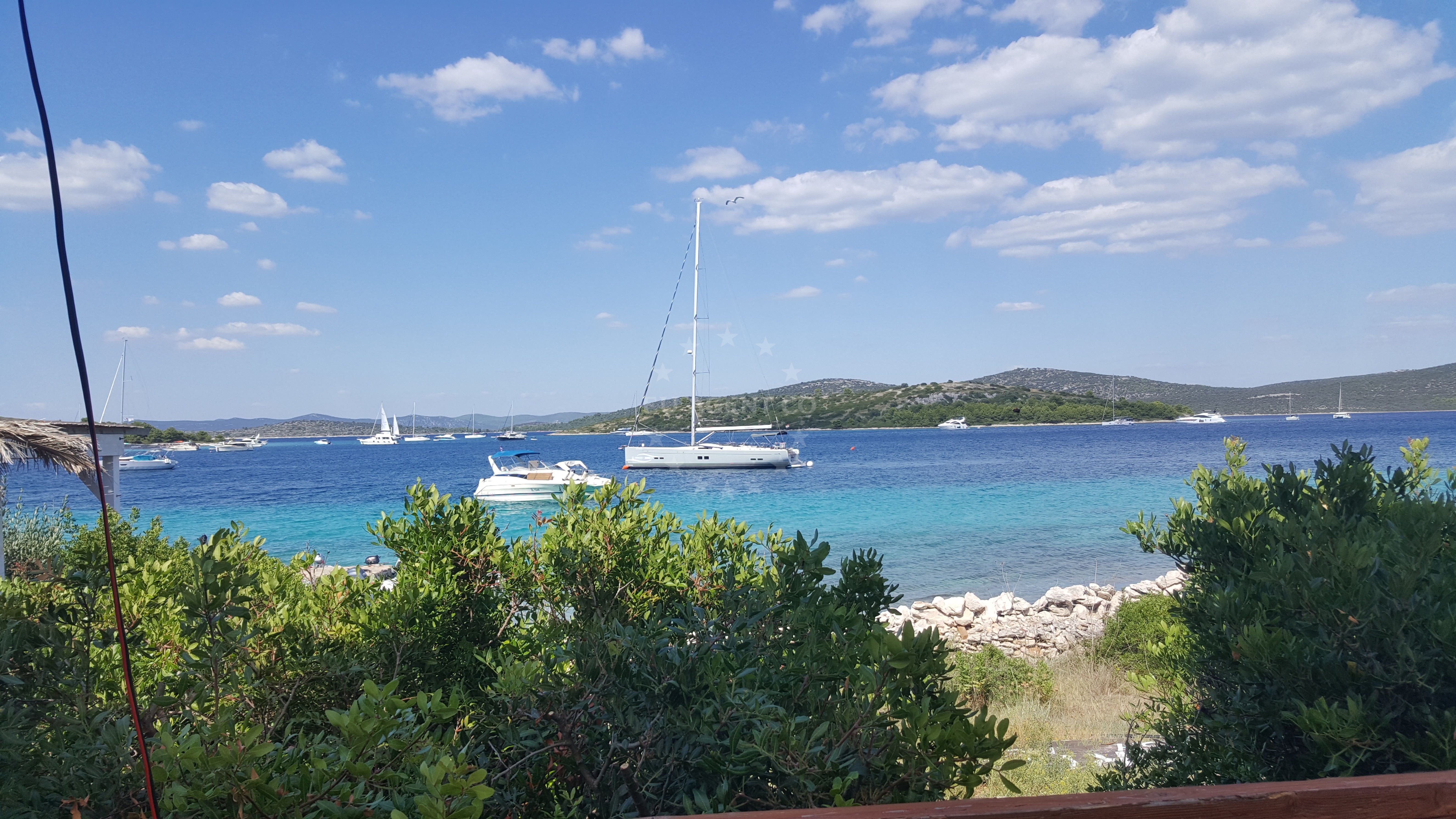 Buoy field with clear waters and nearby anchorages