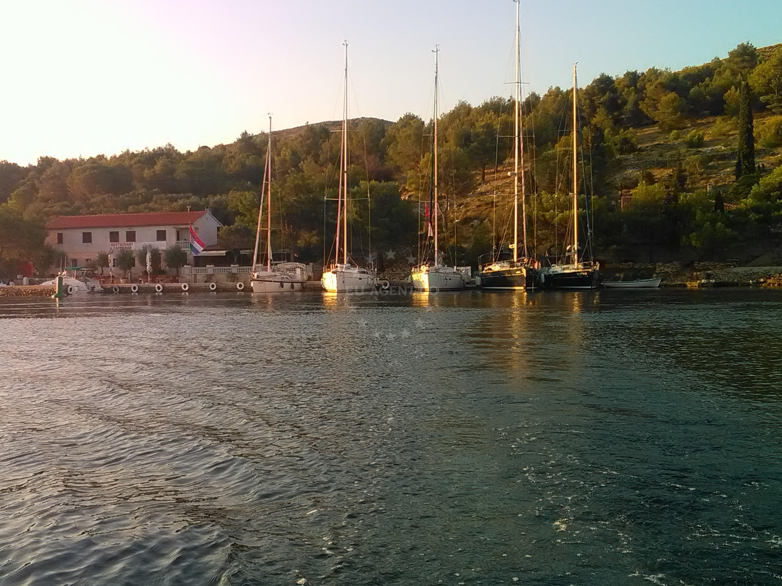 Seasonal restaurant at Aquarius Pier, Katina, North Dalmatia