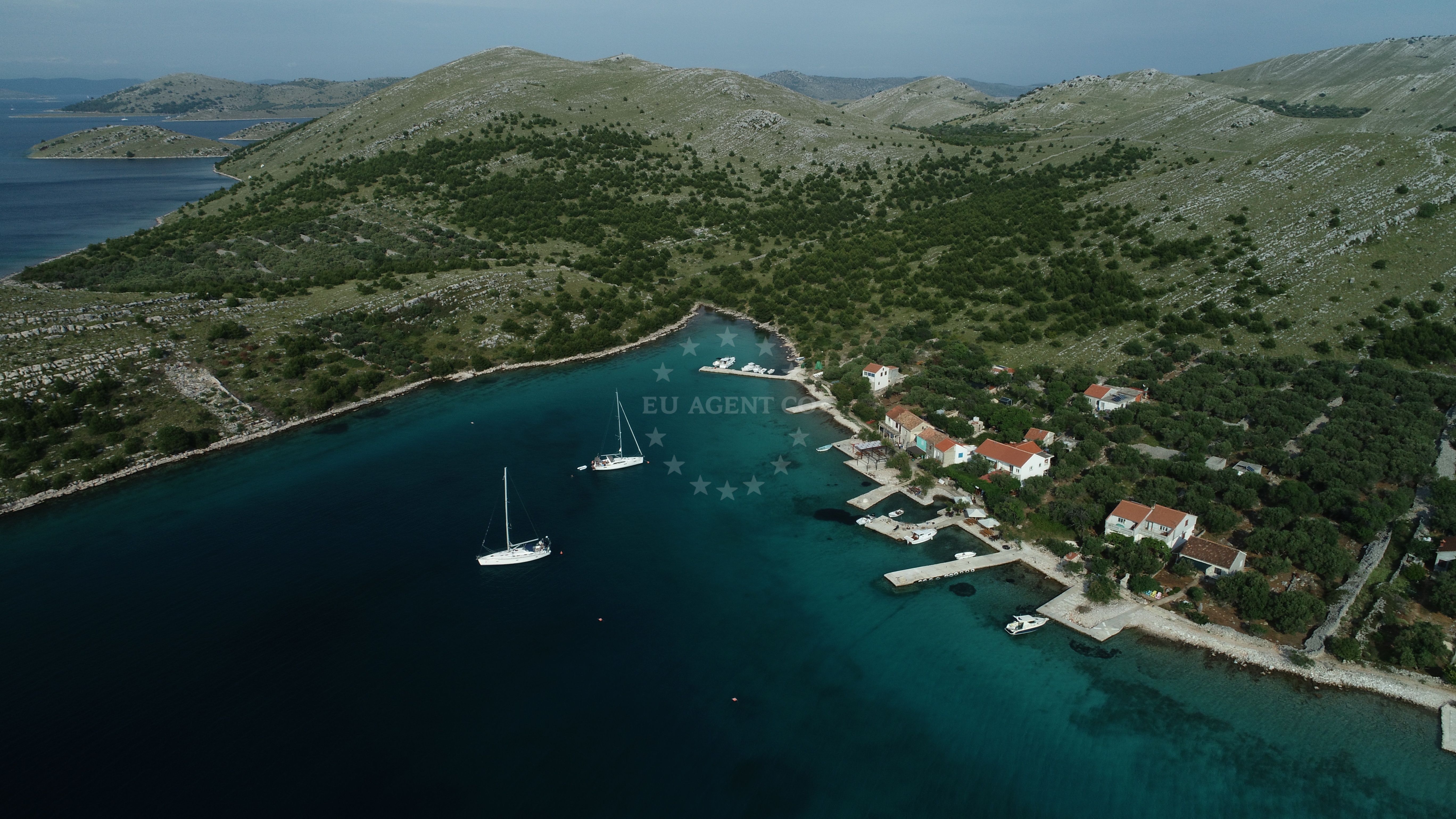 View of Konoba Suha Punta near the buoy field, Kornat