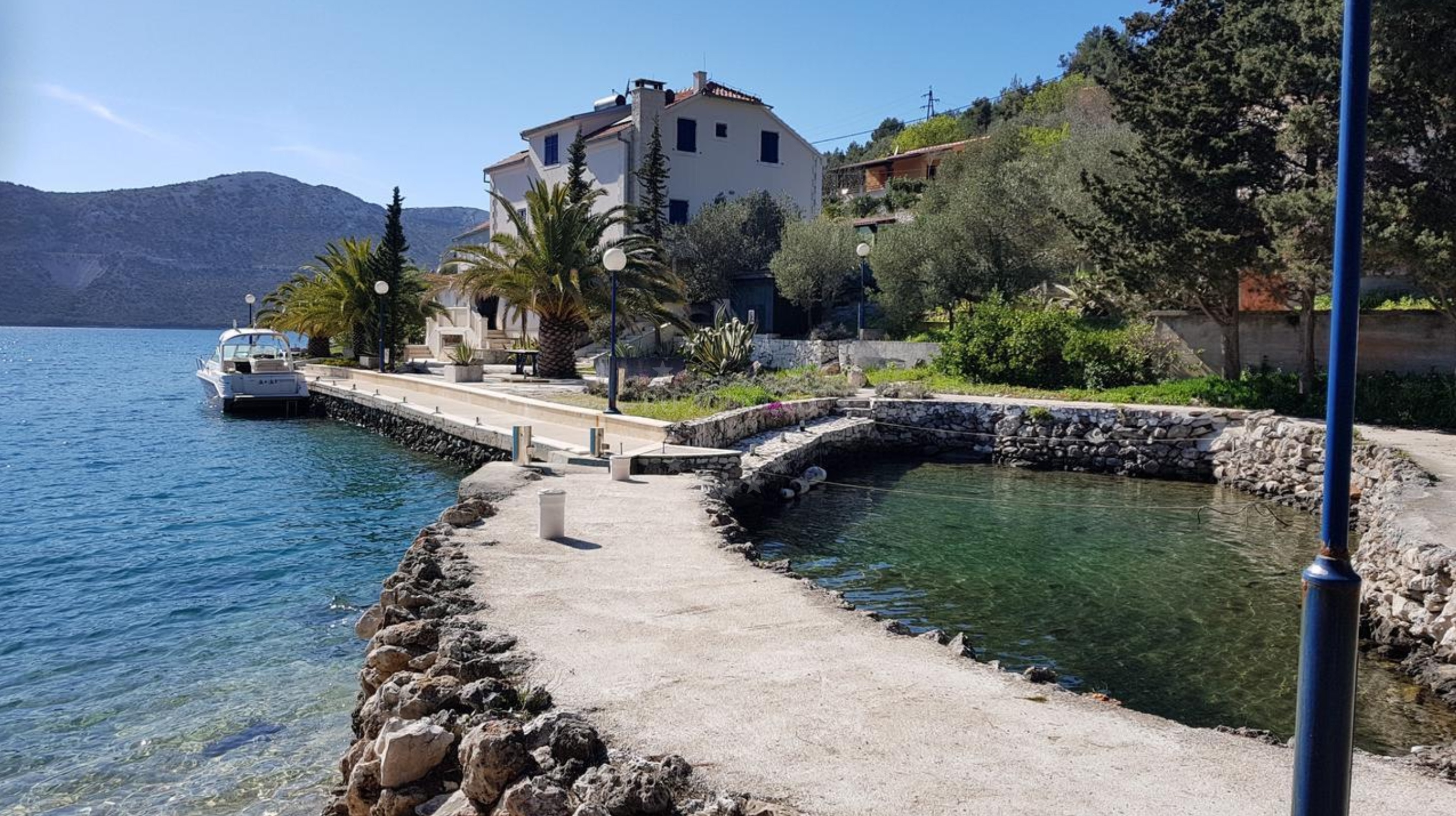 Additional view of Villa Rava quai buoy field in Quay on the island Rava, North Dalmatia, Croatia photo 6