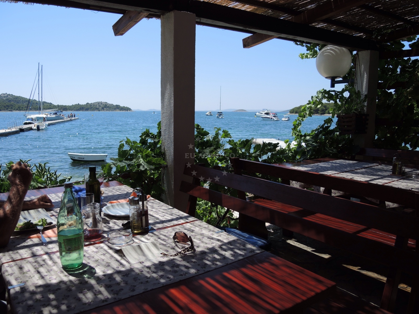 Konoba Zminjak Jetty, Zminjak Island