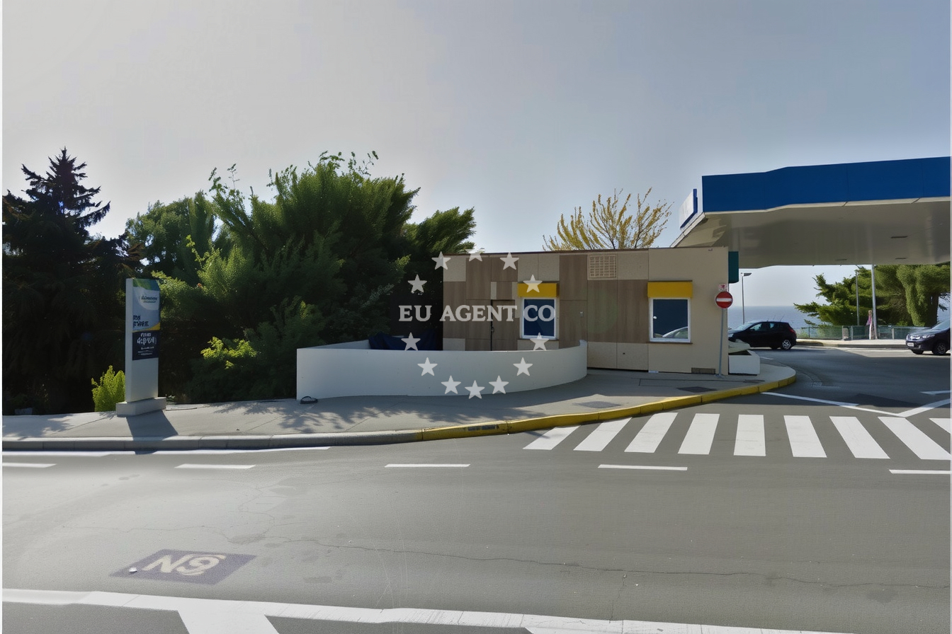 Additional view of Ina fuel station in Fuel station in Makarska, Central Dalmatia, Croatia photo 5