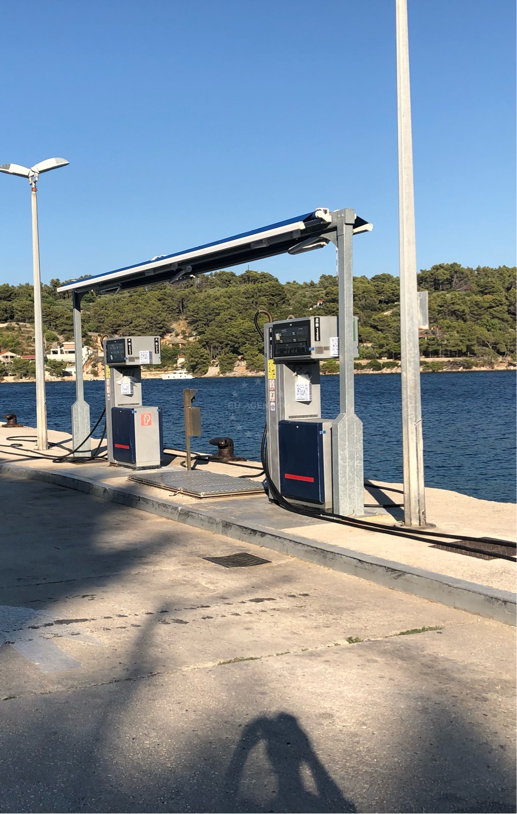 Fuel station location map near Rogač, Šolta