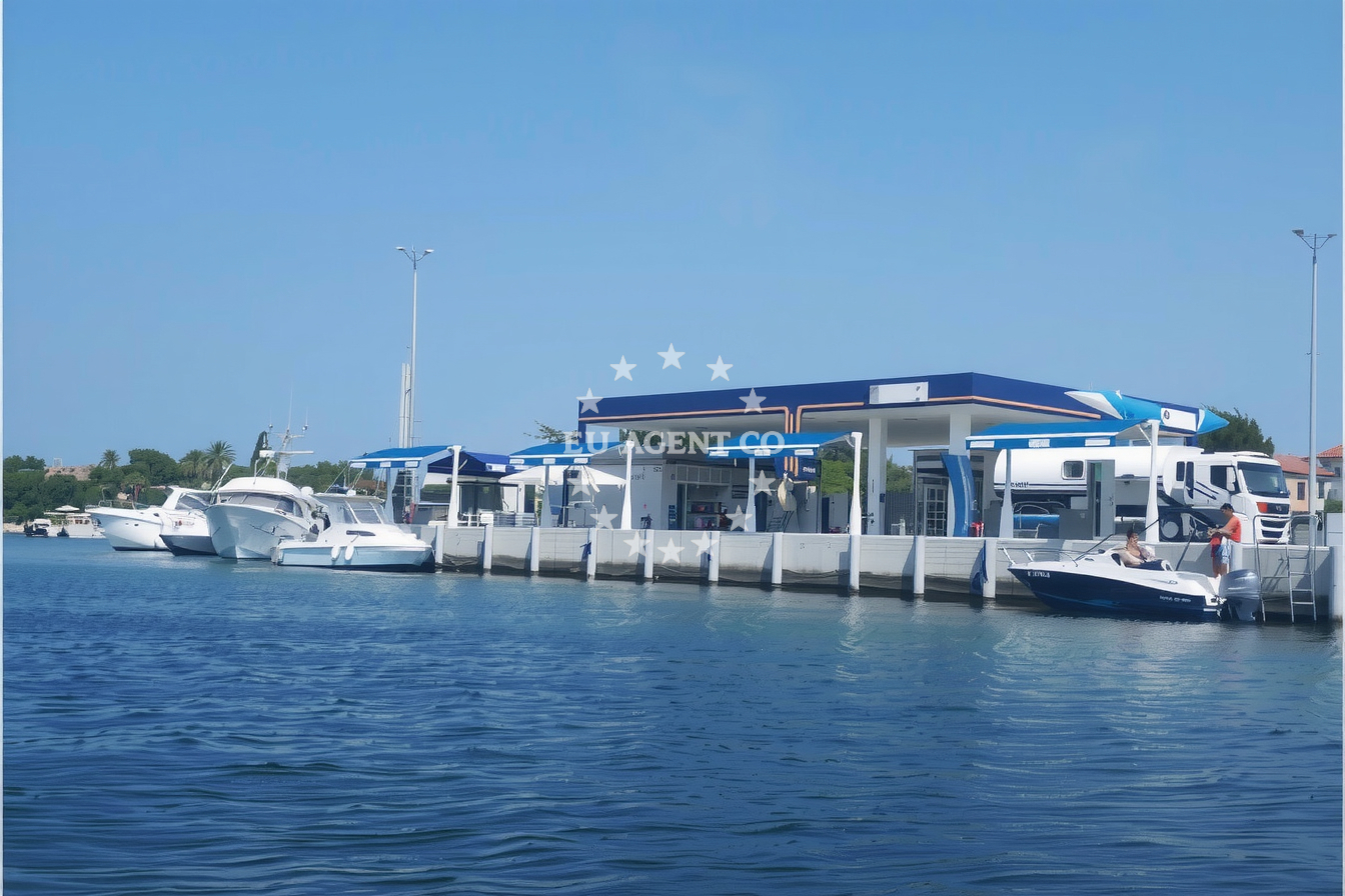 Approach and location view of Ina fuel station in Fuel station in Umag, Istria and Kvarner, Croatia photo 3