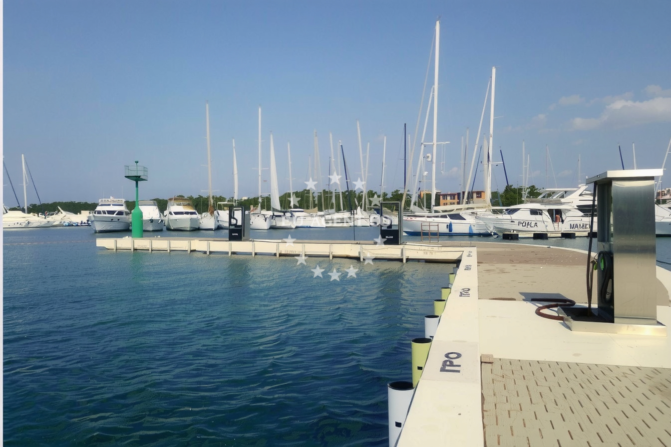 Additional view of Crodux fuel station in Fuel station in Vrsar, Istria and Kvarner, Croatia photo 10