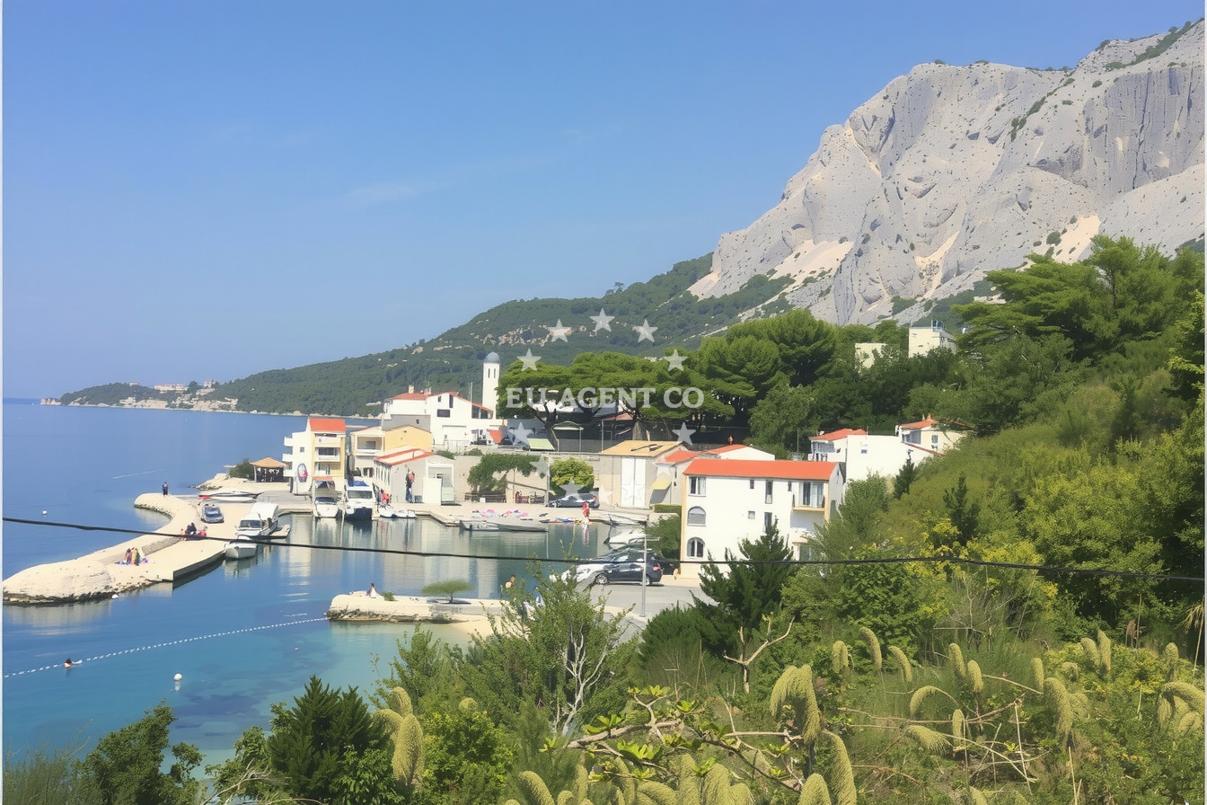 Additional view of Drašnice harbor in Harbour in Drašnice, Central Dalmatia, Croatia photo 15