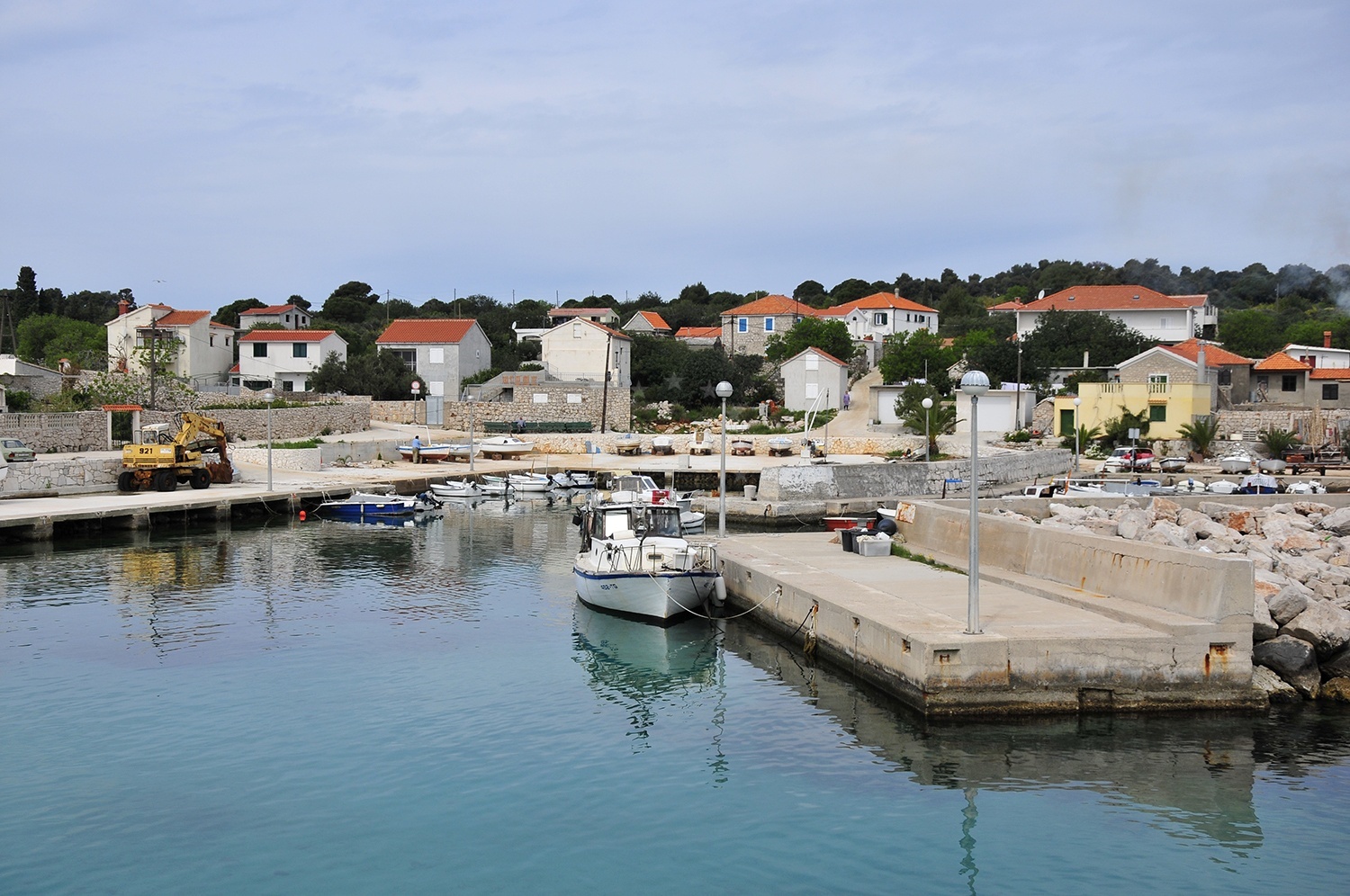 Borak Harbour on Drvenik Mali, Croatia with anchored boats and nearby beaches.