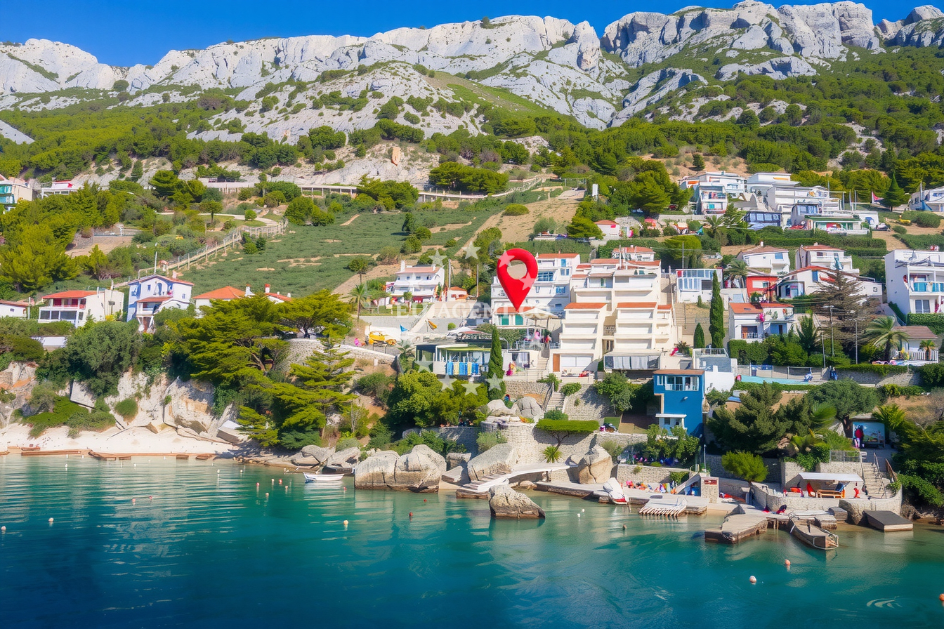 Additional view of Pisak harbor in Harbour in Pisak, Central Dalmatia, Croatia photo 8