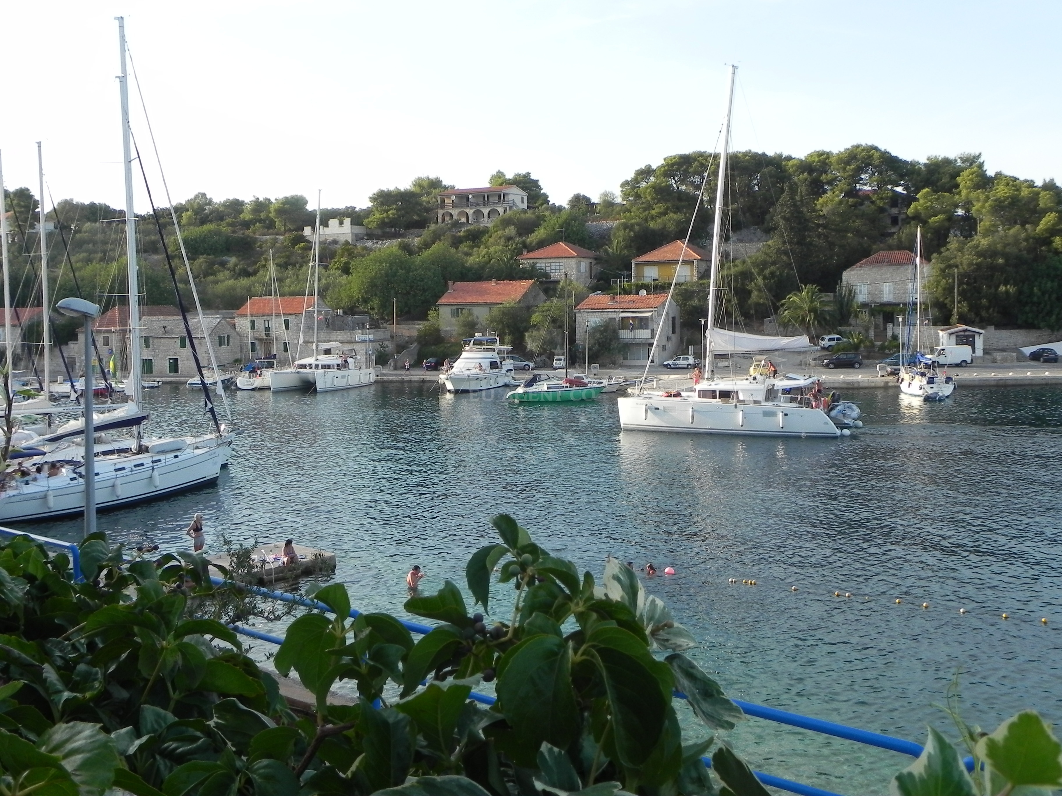 Fuel station and facilities at Rogac Harbour