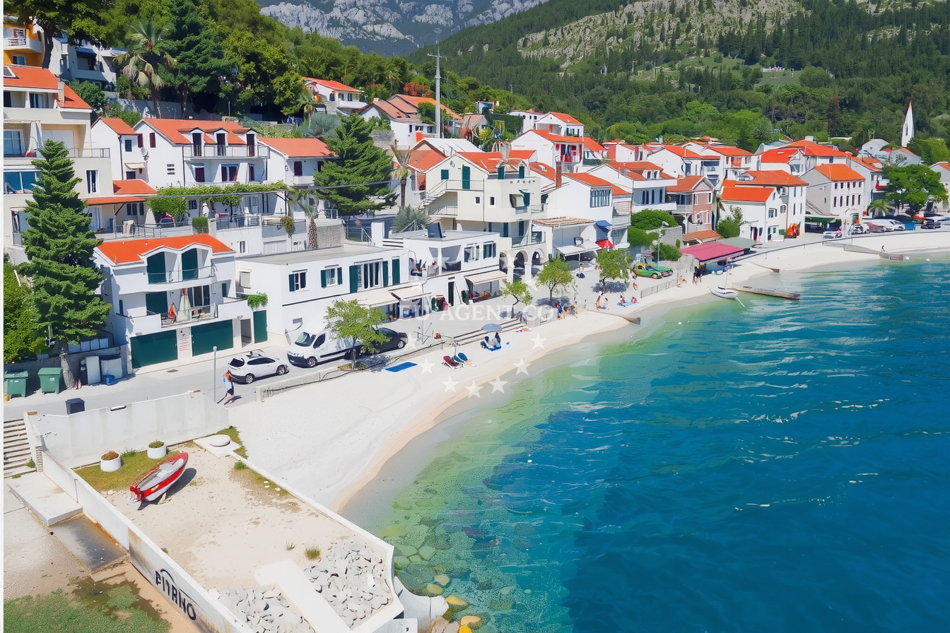 Additional view of Zaostrog harbor in Harbour in Zaostrog, Central Dalmatia, Croatia photo 10