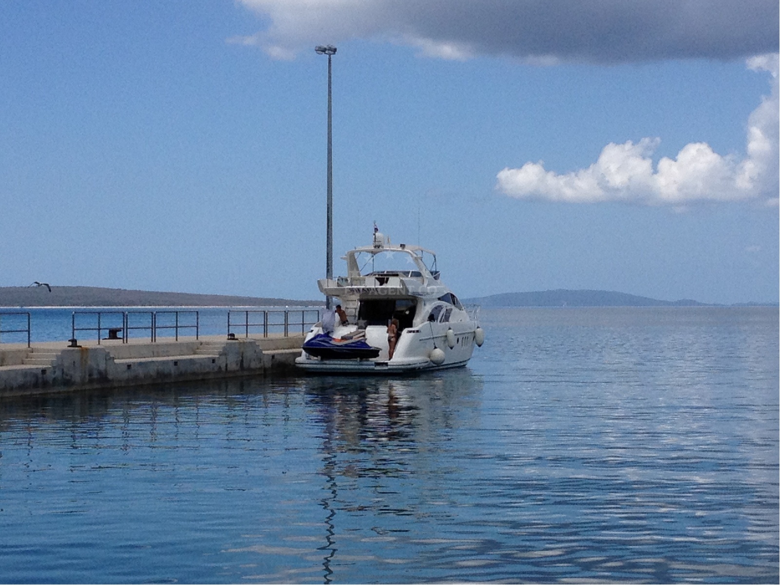 Electricity and water connection points at the south-side mooring area