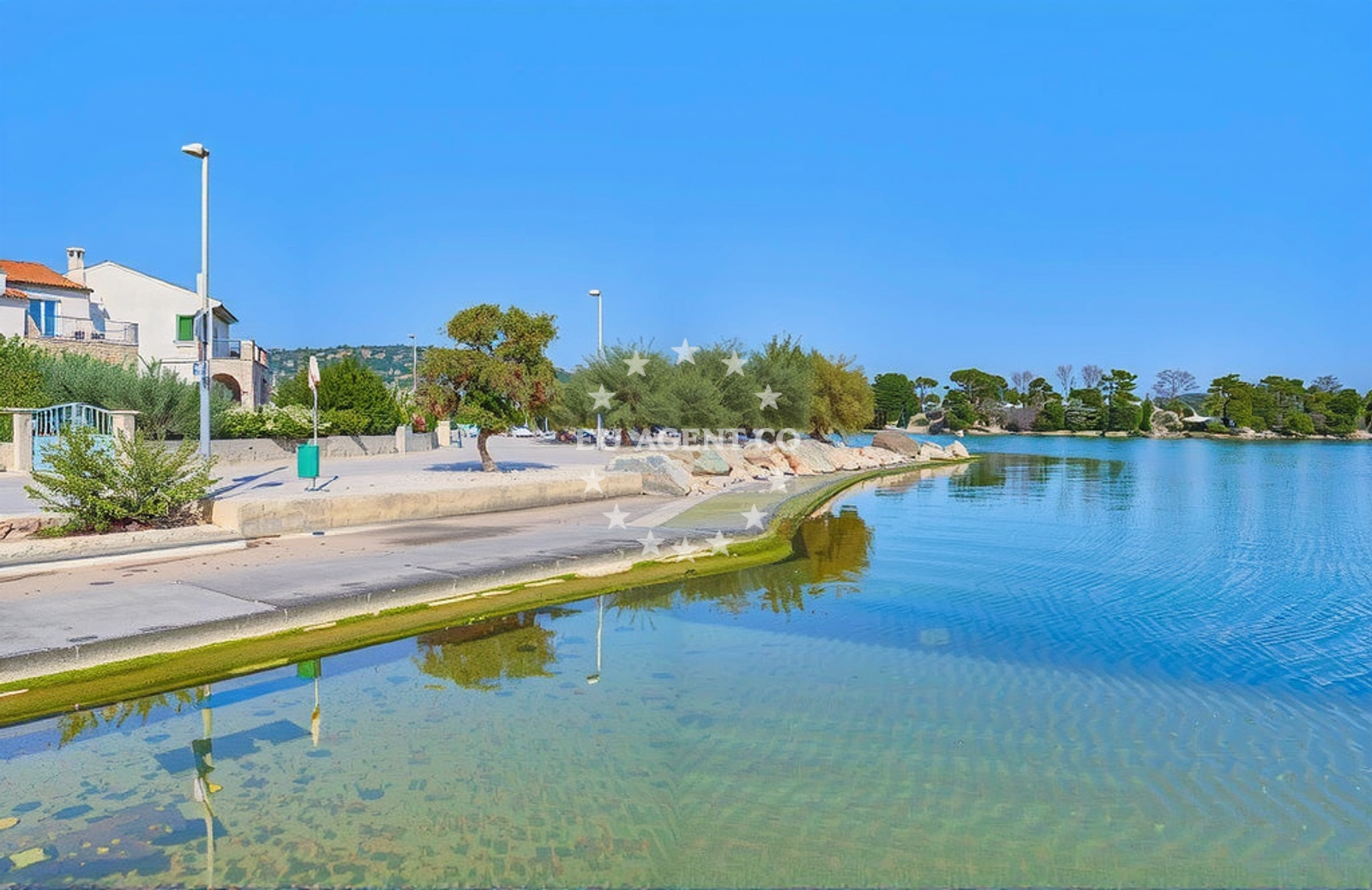 Rasline Harbour berths with boat lift and slipway facilities