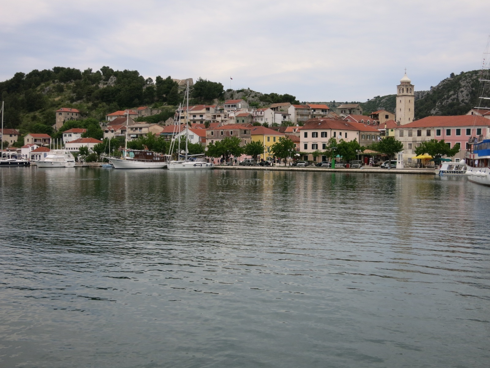 New concrete bridge over the channel between Prokljan and Skradin.