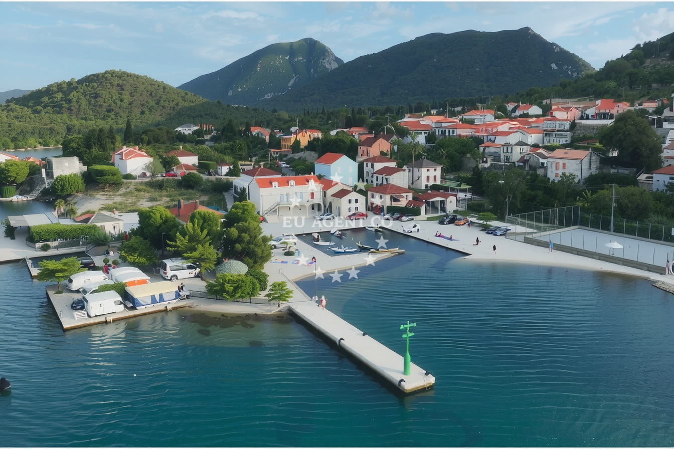 Additional view of Hodilje harbor in Harbour in Hodilje, South Dalmatia, Croatia photo 10