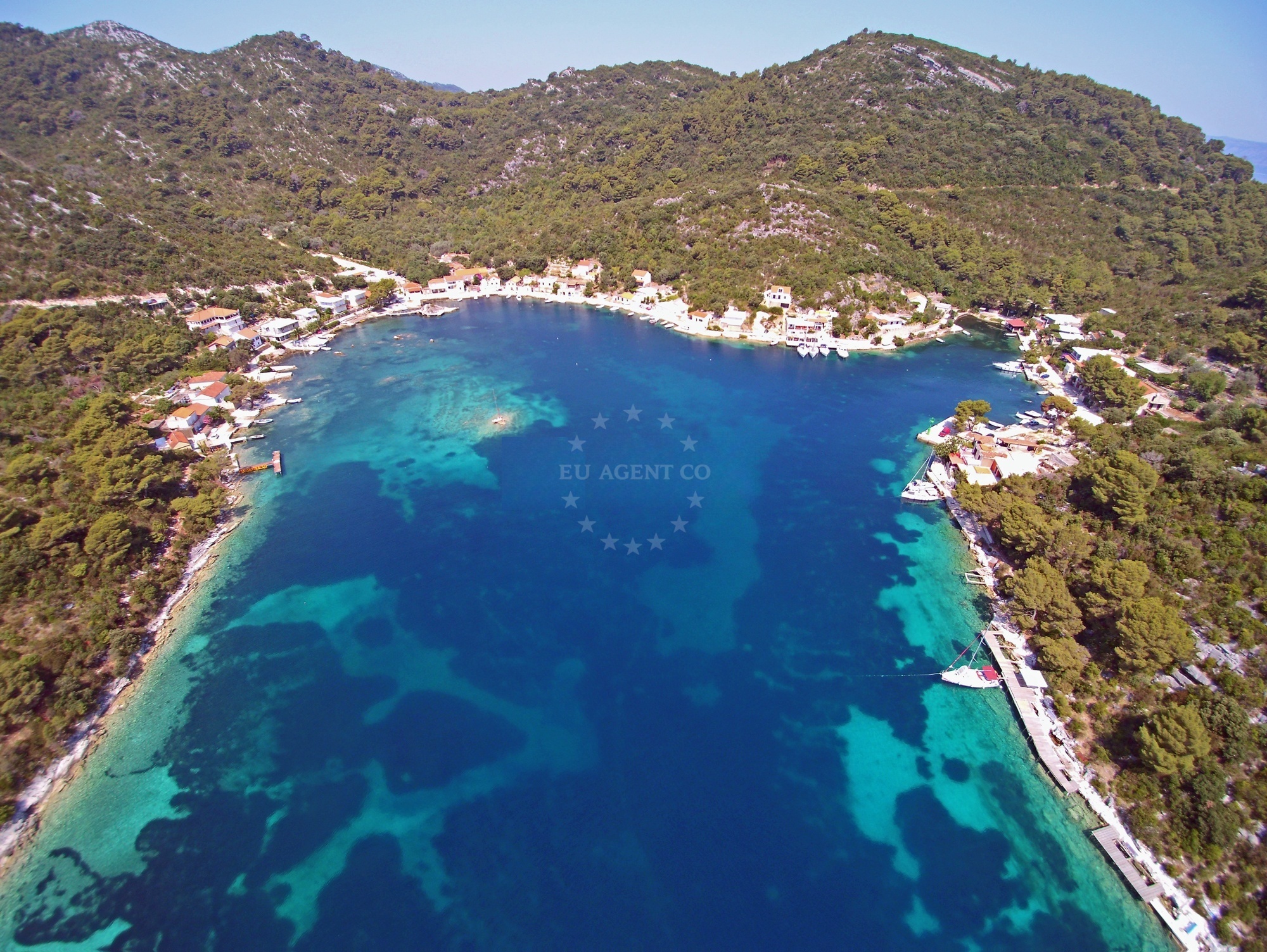 Shallow waters near Maharac Point and Školj Rock