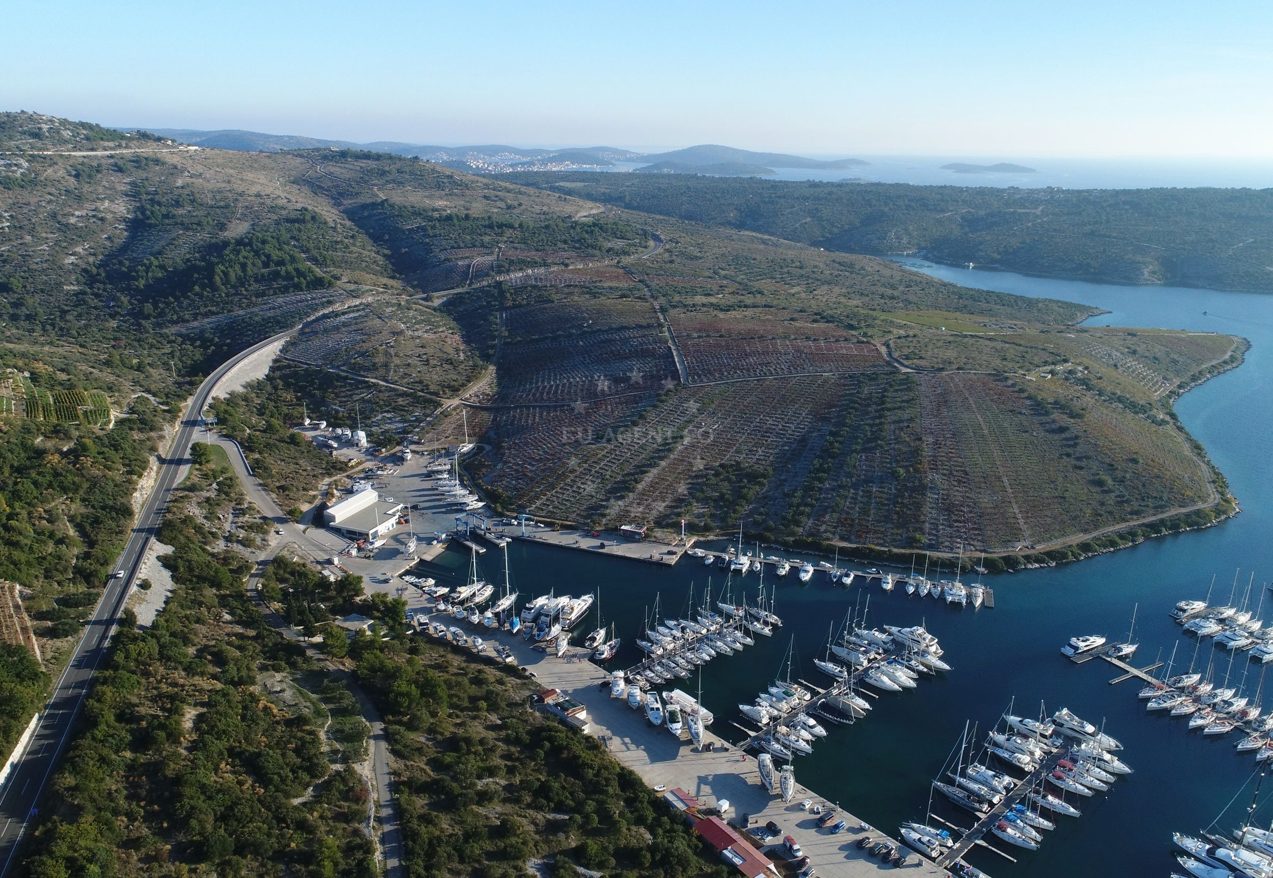 Marina Kremik facilities and berths