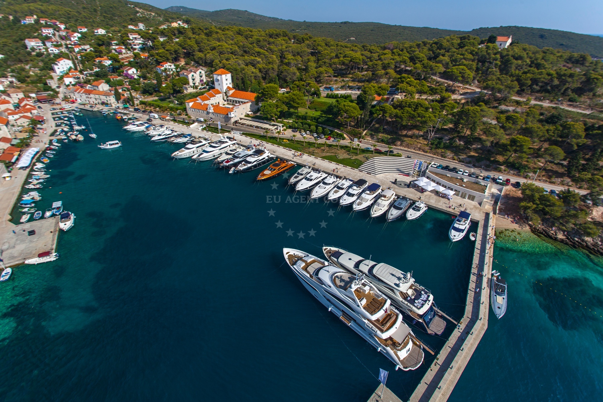 Nearby Konoba Moni restaurant with Adriatic views