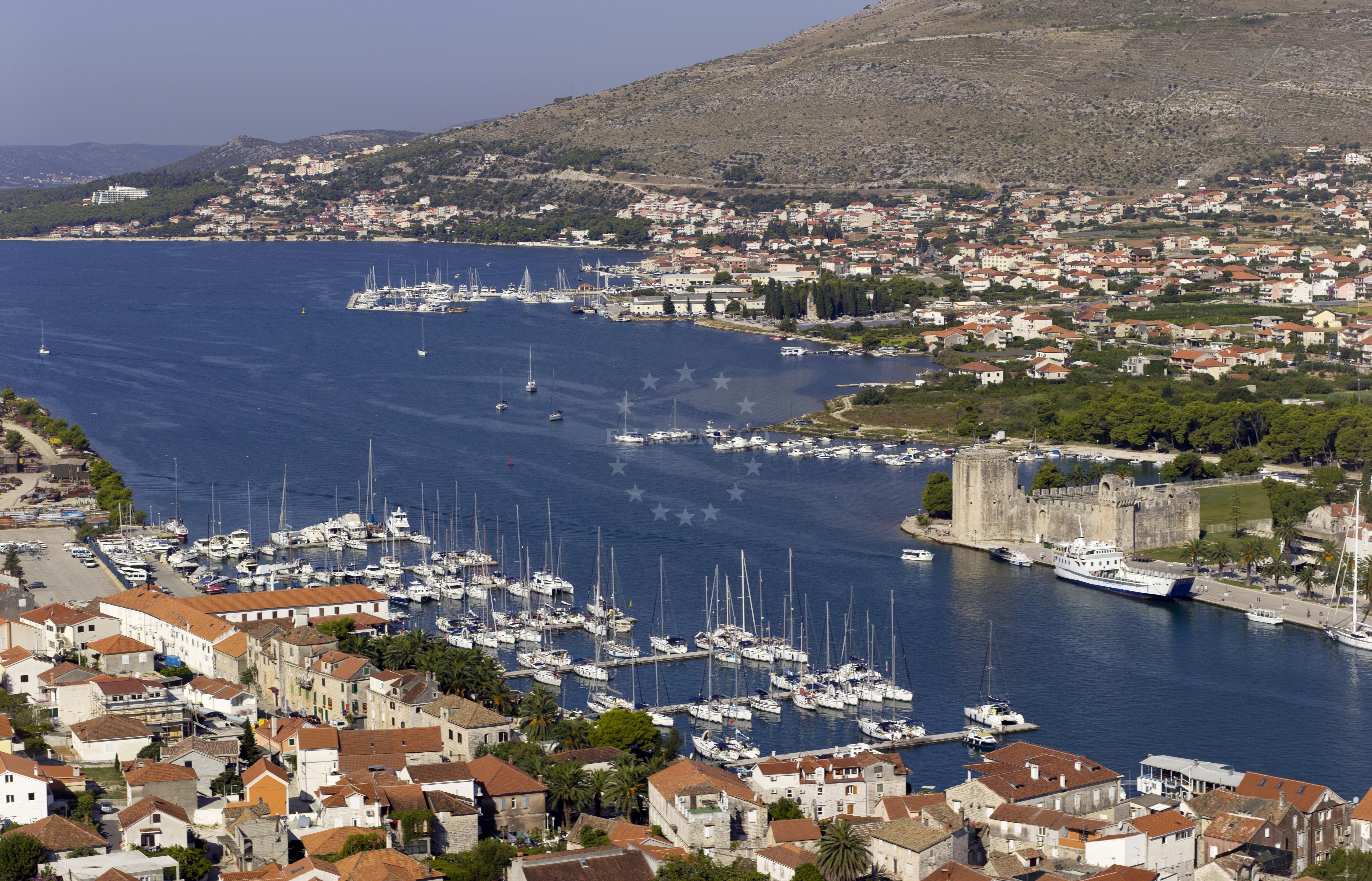 Marina facilities including electricity and water stations
