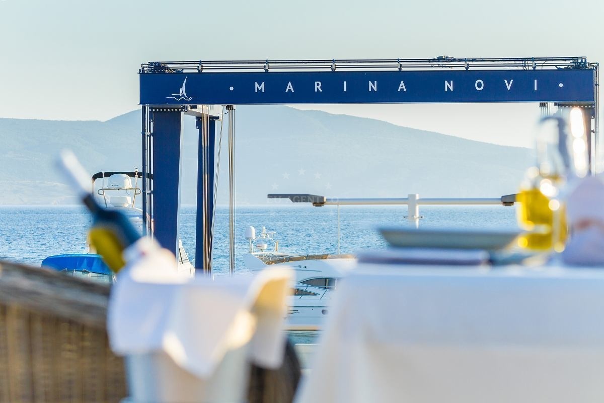 Novi Marina Beach near Marina Novi
