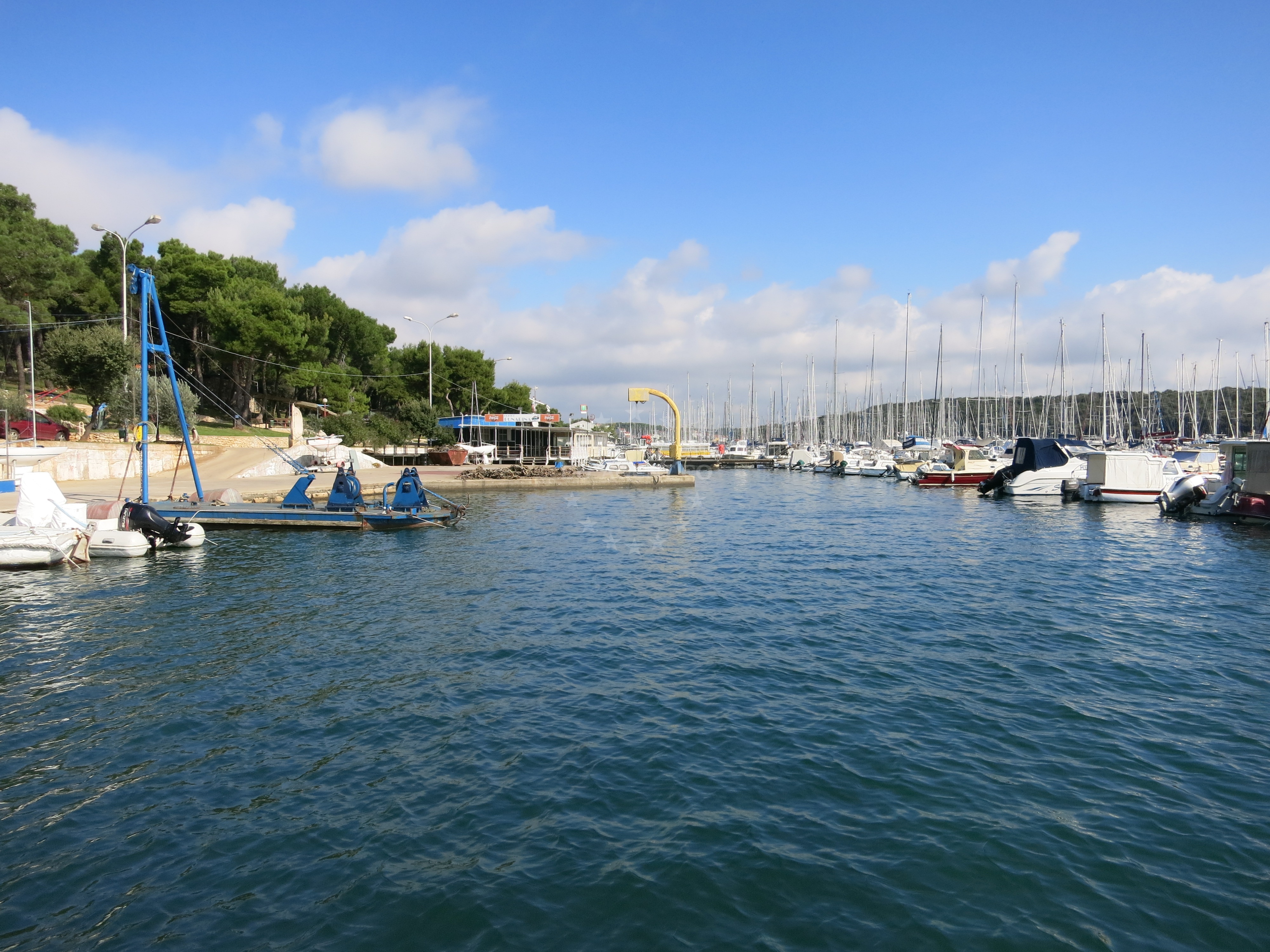 Marina Bunarina facilities including electricity parking