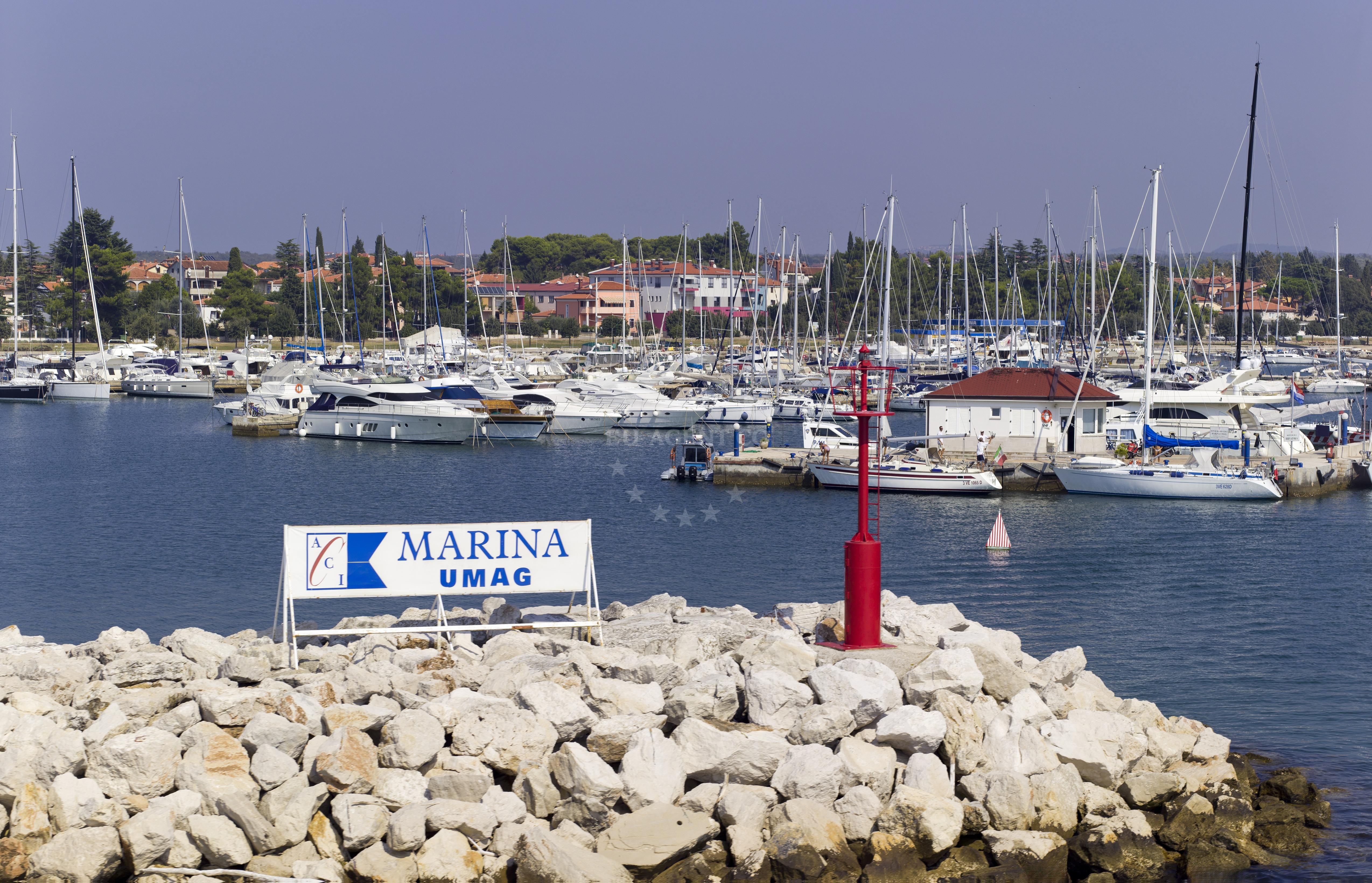 Lighthouse marking Paklena Shoal near the marina