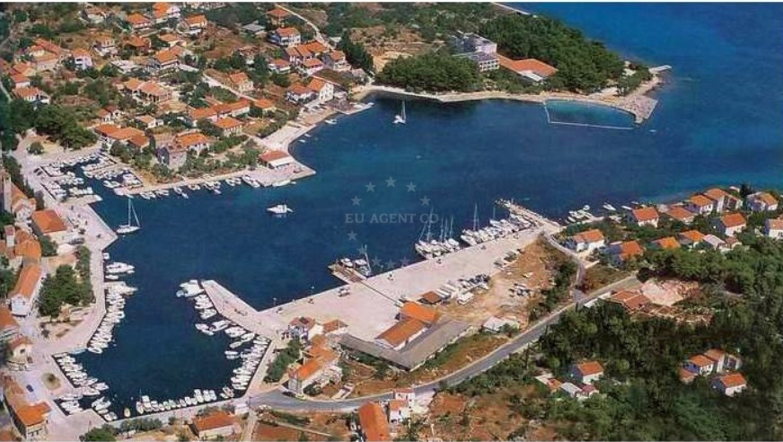Berths at Marina Veli Iz with views of the Zadar archipelago