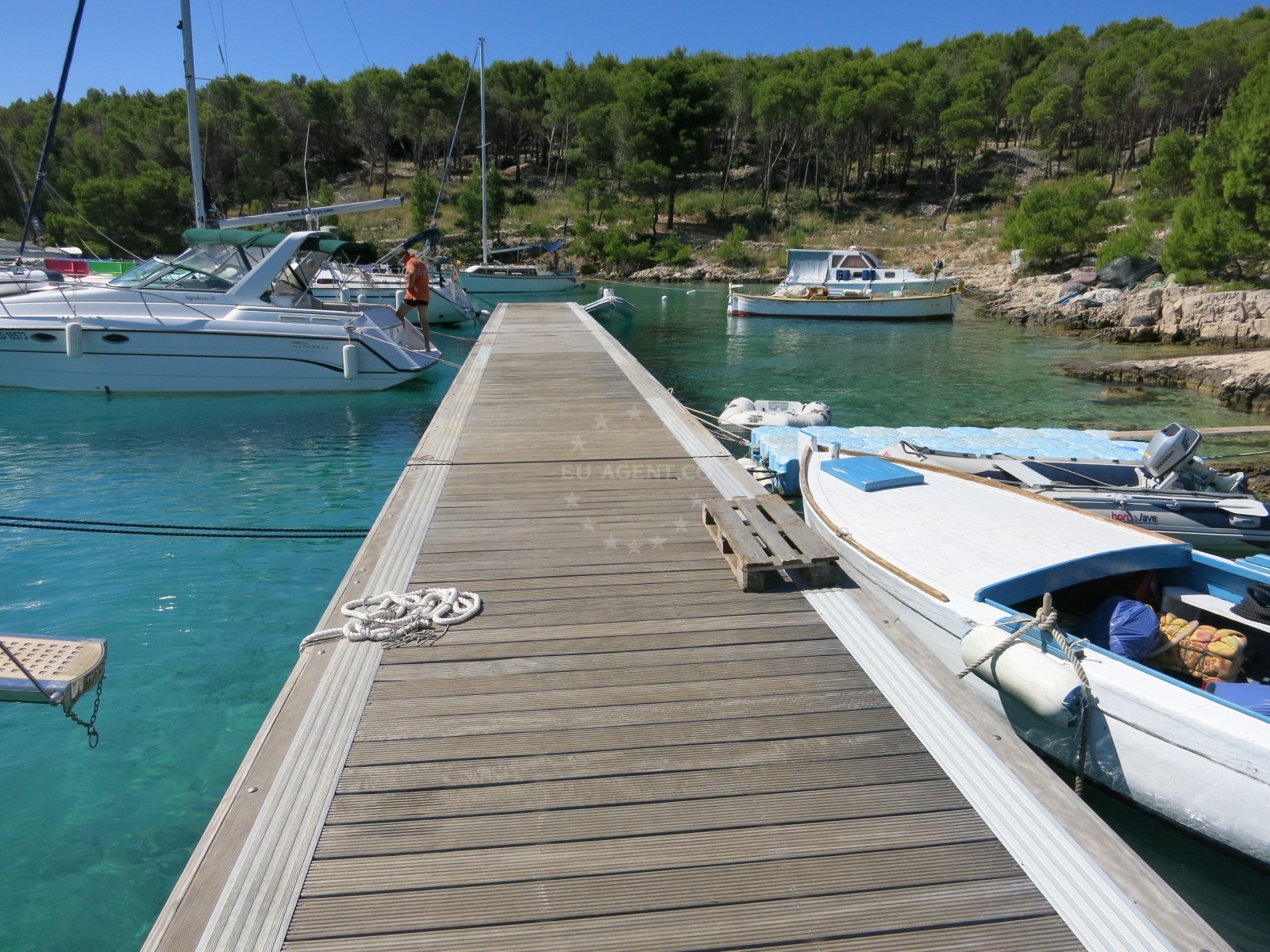 Additional view of Konoba Barba Luka restaurant in Restaurant in Milna (Brač) on the island Brač, Central Dalmatia, Croatia photo 6