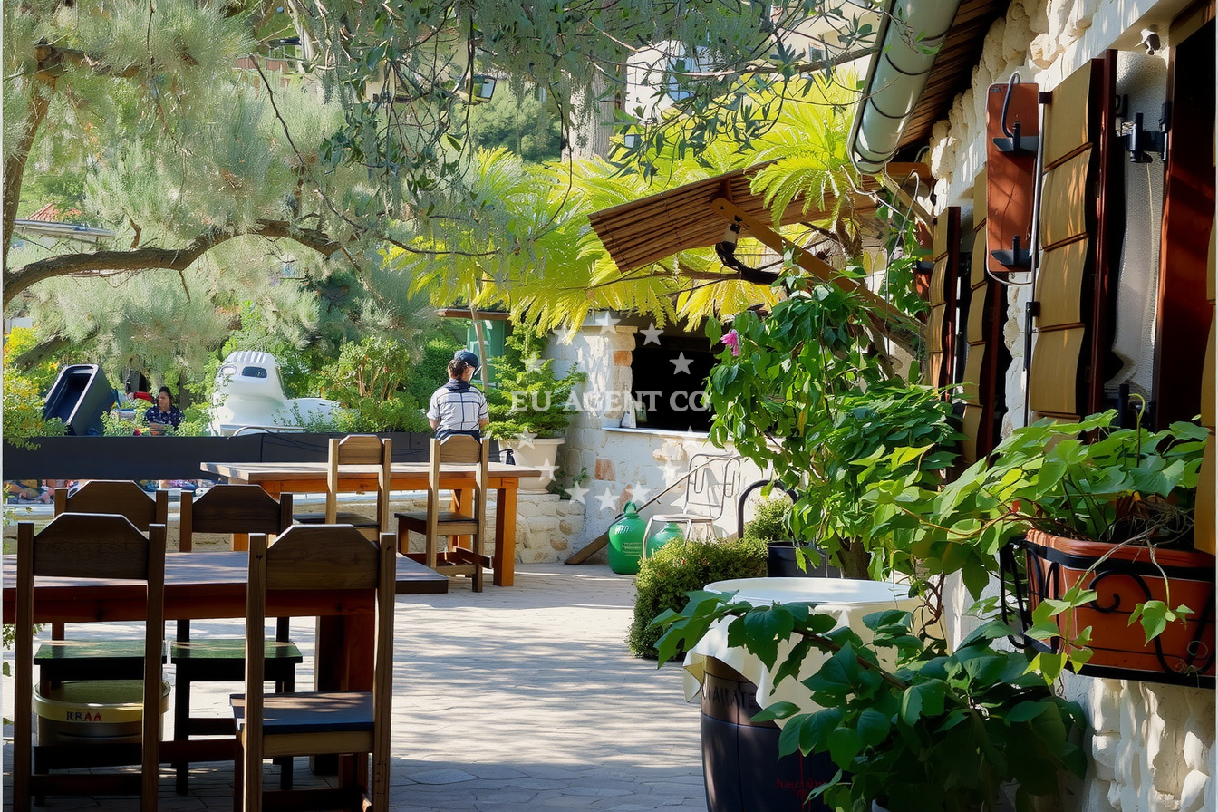 Additional view of Konoba Barba Luka restaurant in Restaurant in Milna (Brač) on the island Brač, Central Dalmatia, Croatia photo 17