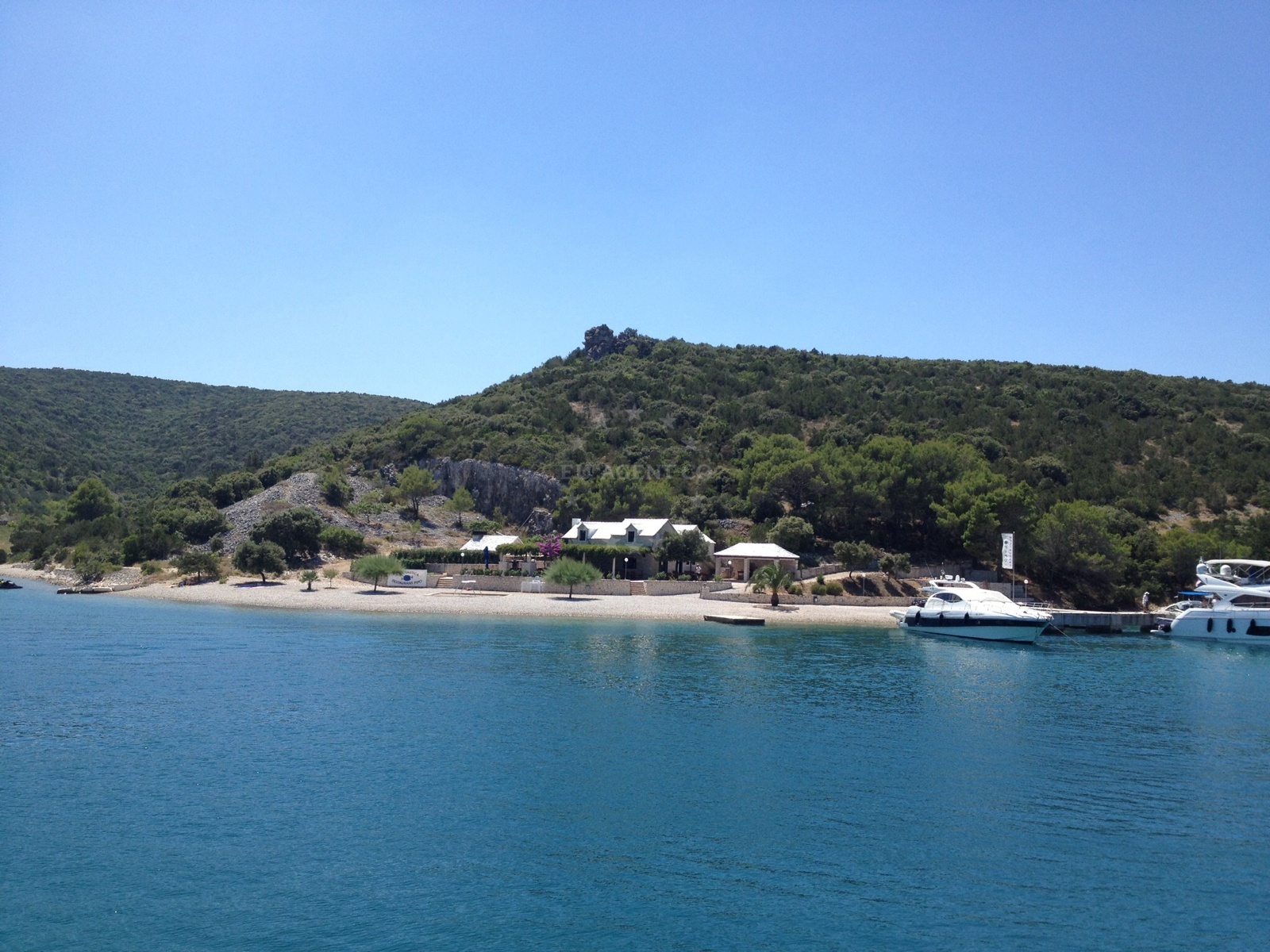 Restaurant Konoba Rojen with views of the Adriatic Sea