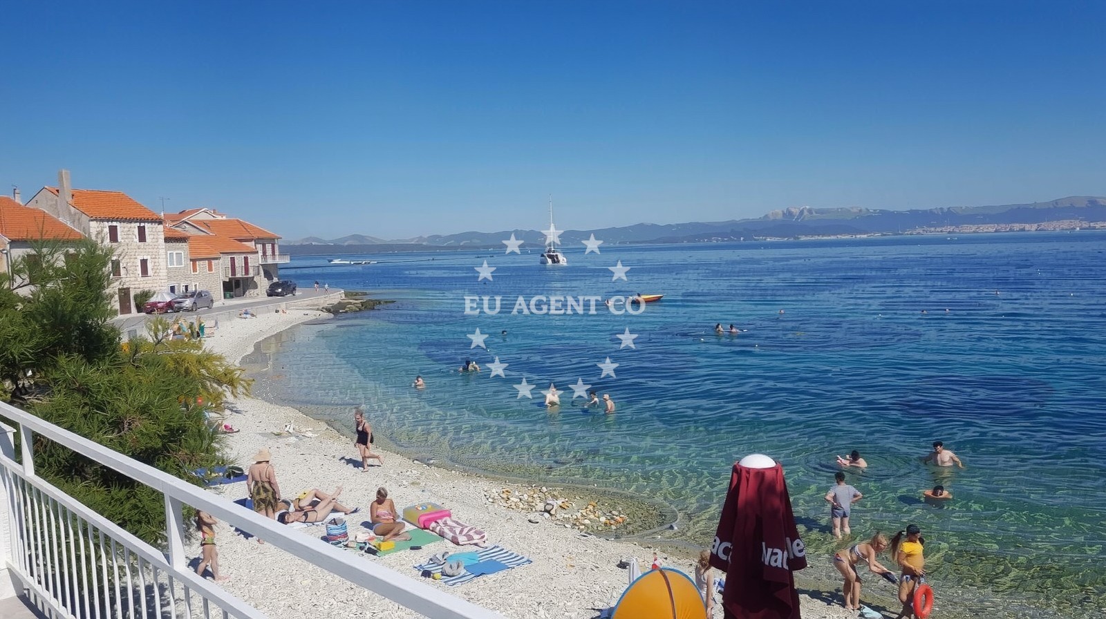 Panoramic view of Sutivan Beach from Porat Restaurant