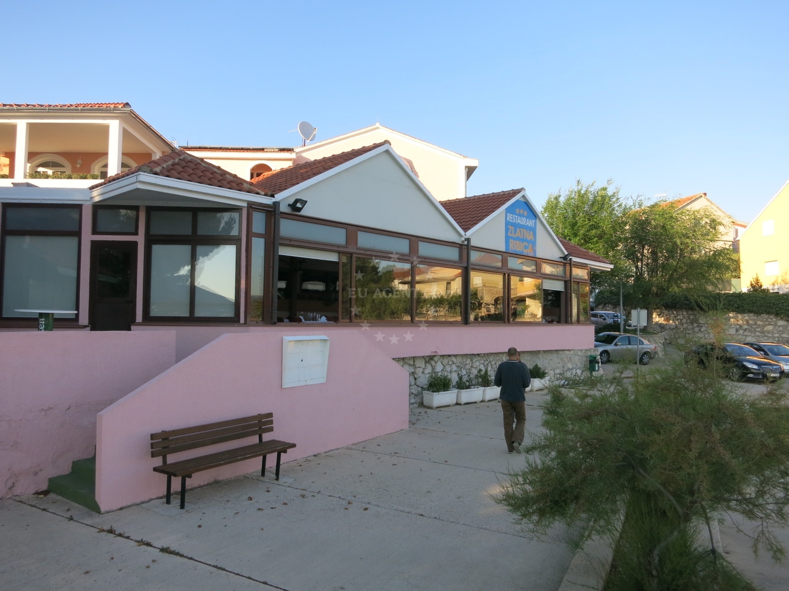 Zlatna ribica Restaurant exterior with Adriatic sea views