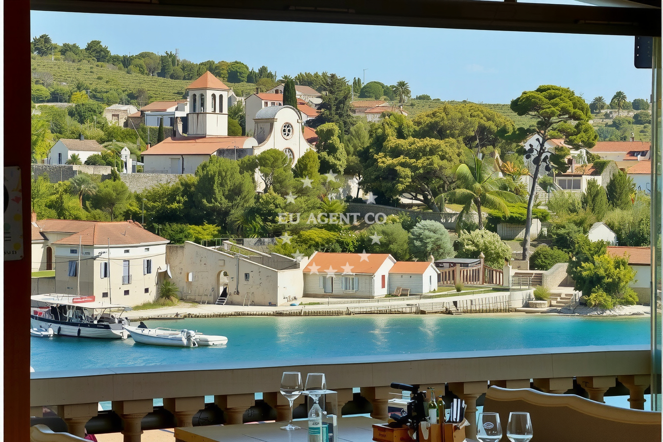 Additional view of Konoba Jere restaurant in Restaurant on the island Drvenik Veli, Central Dalmatia, Croatia photo 10