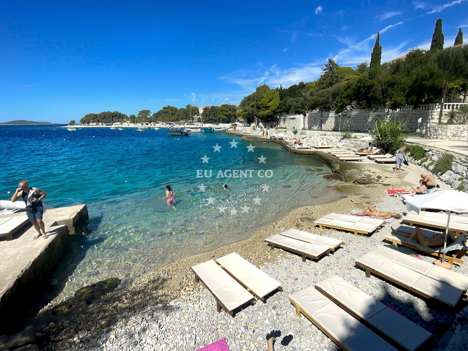 Additional view of Dva Ribara restaurant in Restaurant in Hvar on the island Hvar, Central Dalmatia, Croatia photo 4