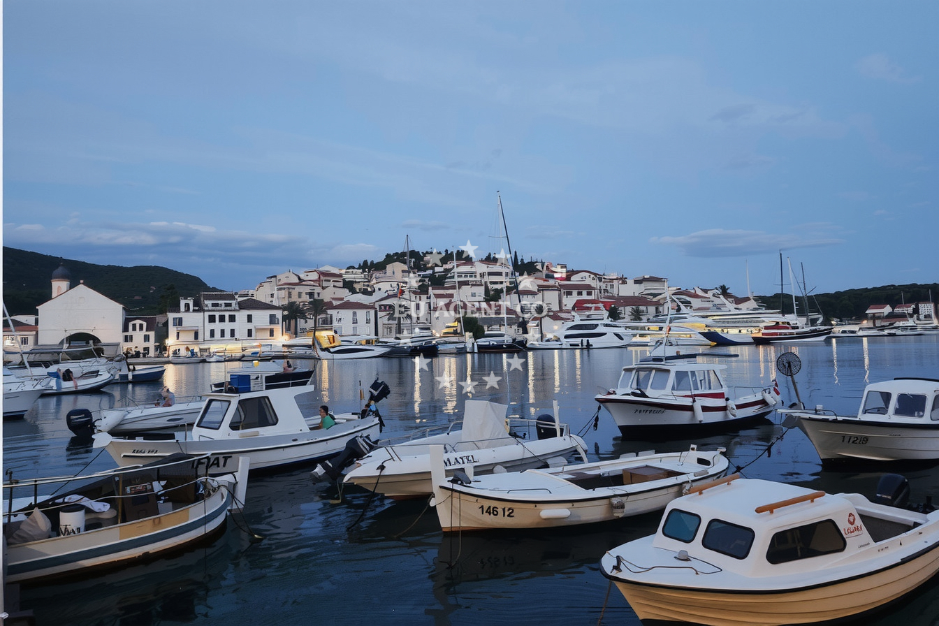 Additional view of Dva Ribara restaurant in Restaurant in Hvar on the island Hvar, Central Dalmatia, Croatia photo 11