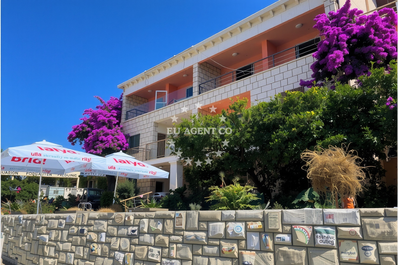Additional view of Lungo Mare restaurant in Restaurant in Hvar on the island Hvar, Central Dalmatia, Croatia photo 6