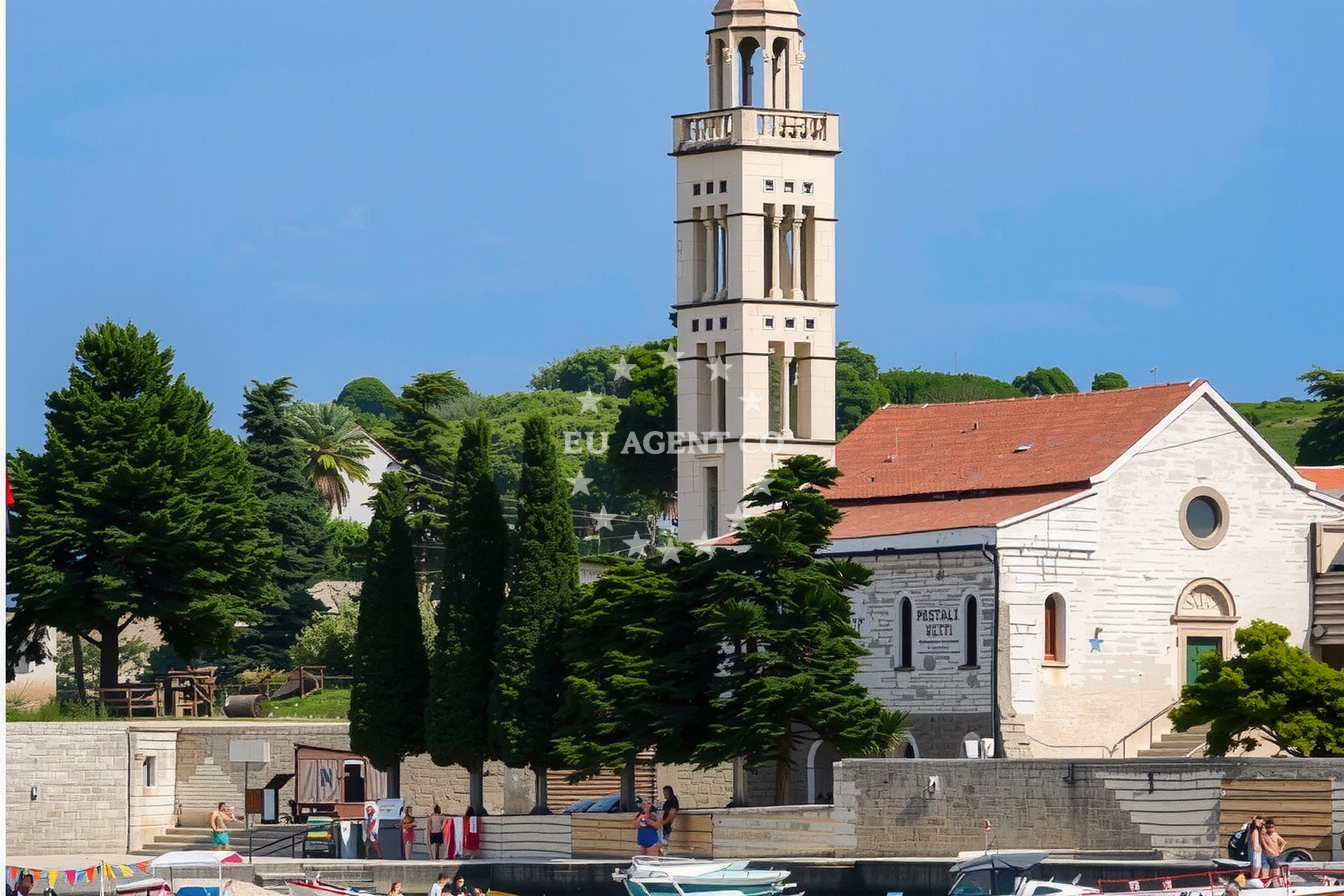 Additional view of Lungo Mare restaurant in Restaurant in Hvar on the island Hvar, Central Dalmatia, Croatia photo 10