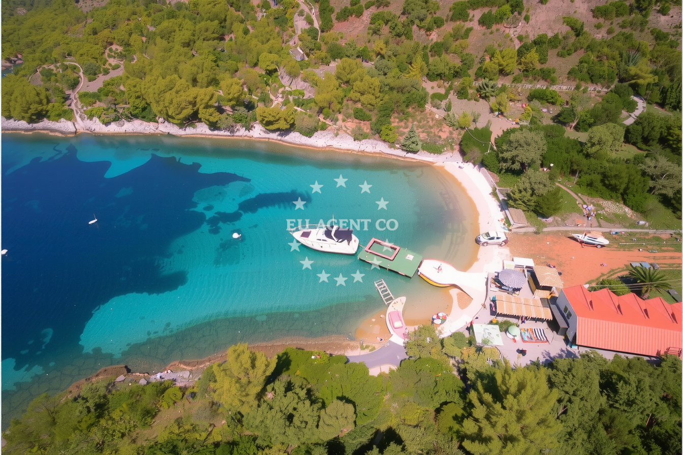 Additional view of Bistro Star restaurant in Restaurant in Jelsa on the island Hvar, Central Dalmatia, Croatia photo 13