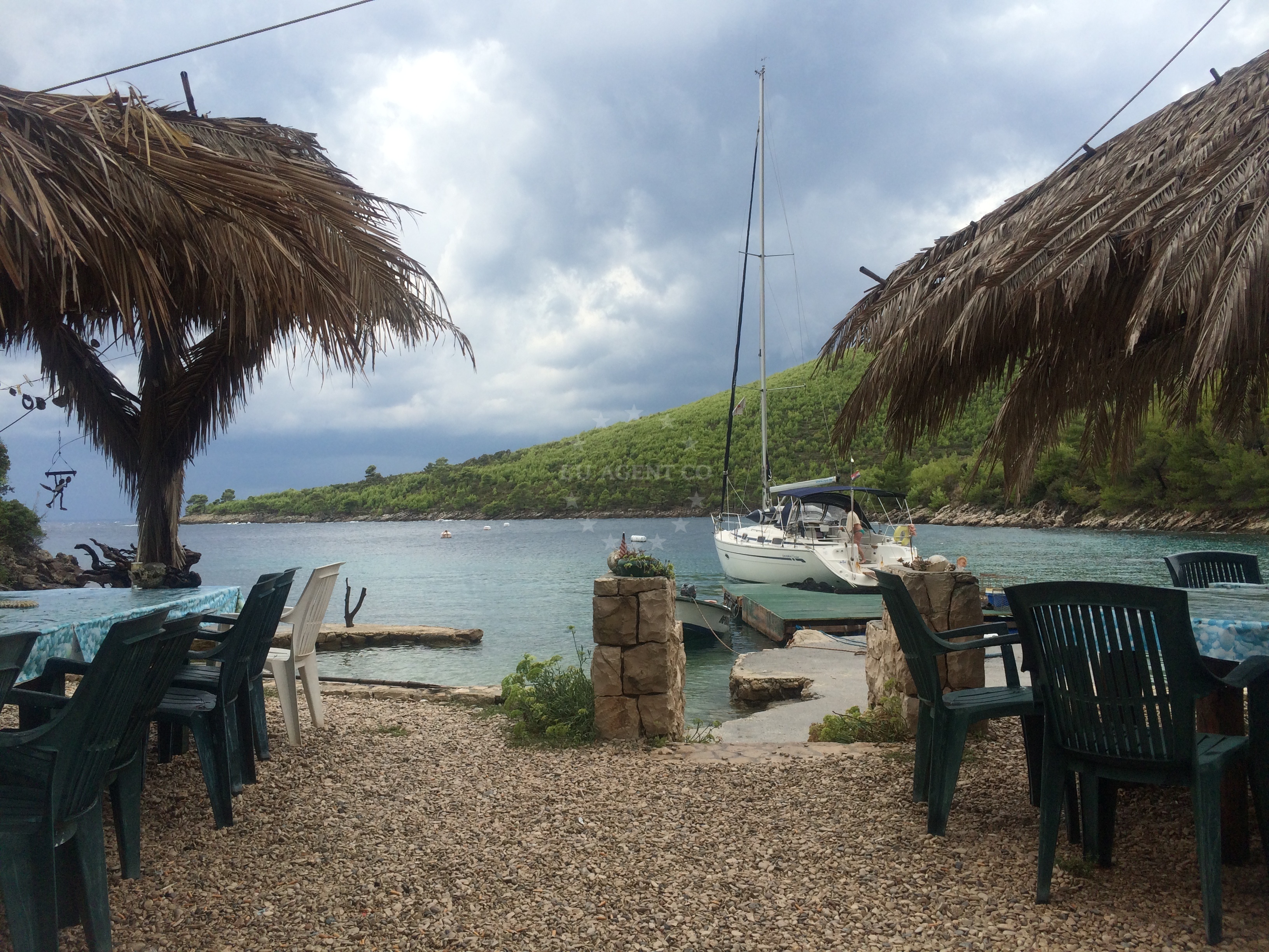 Fresh seafood preparation at u.Mrtinovic