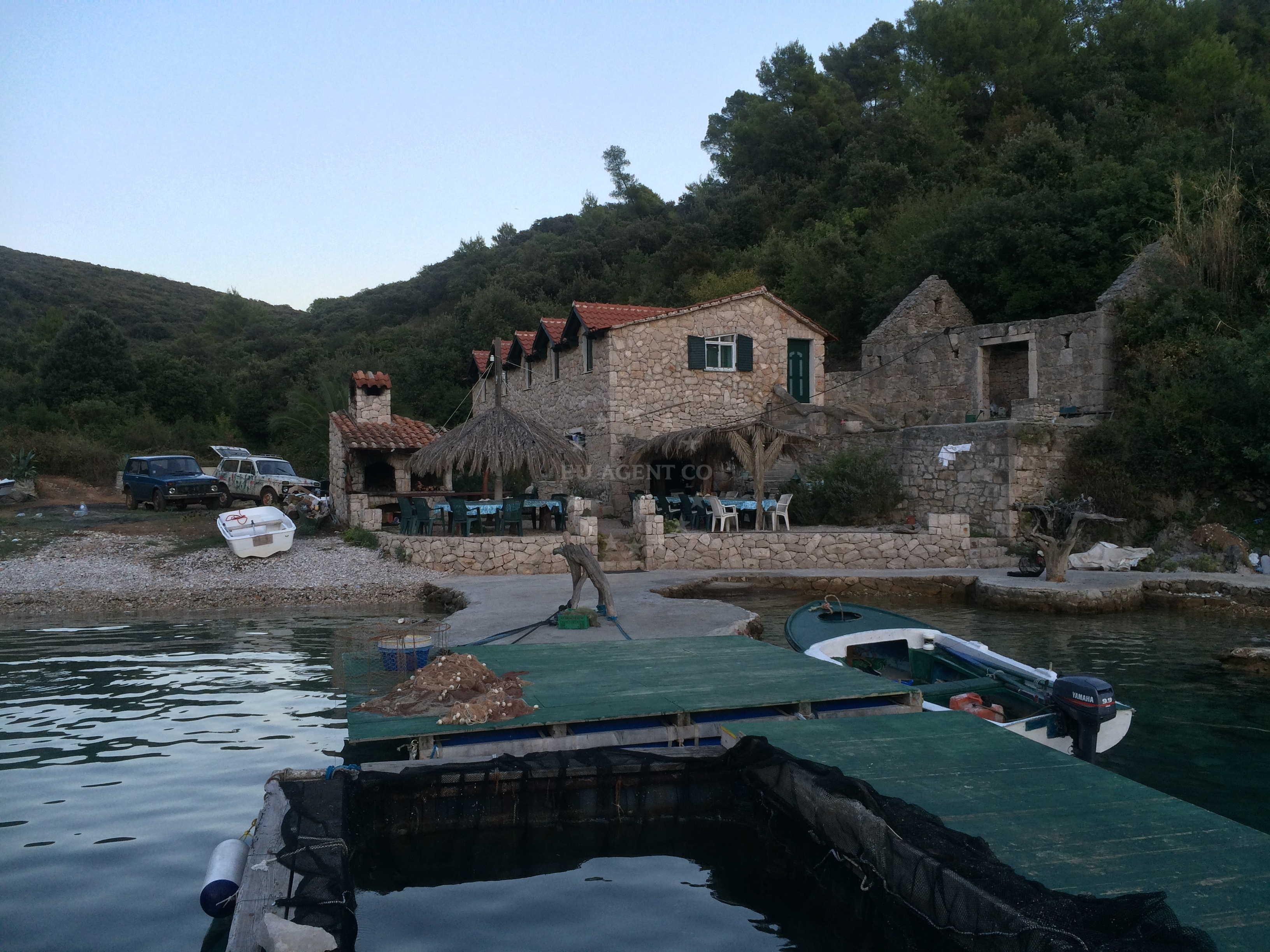 Boat mooring near u.Mrtinovic Restaurant
