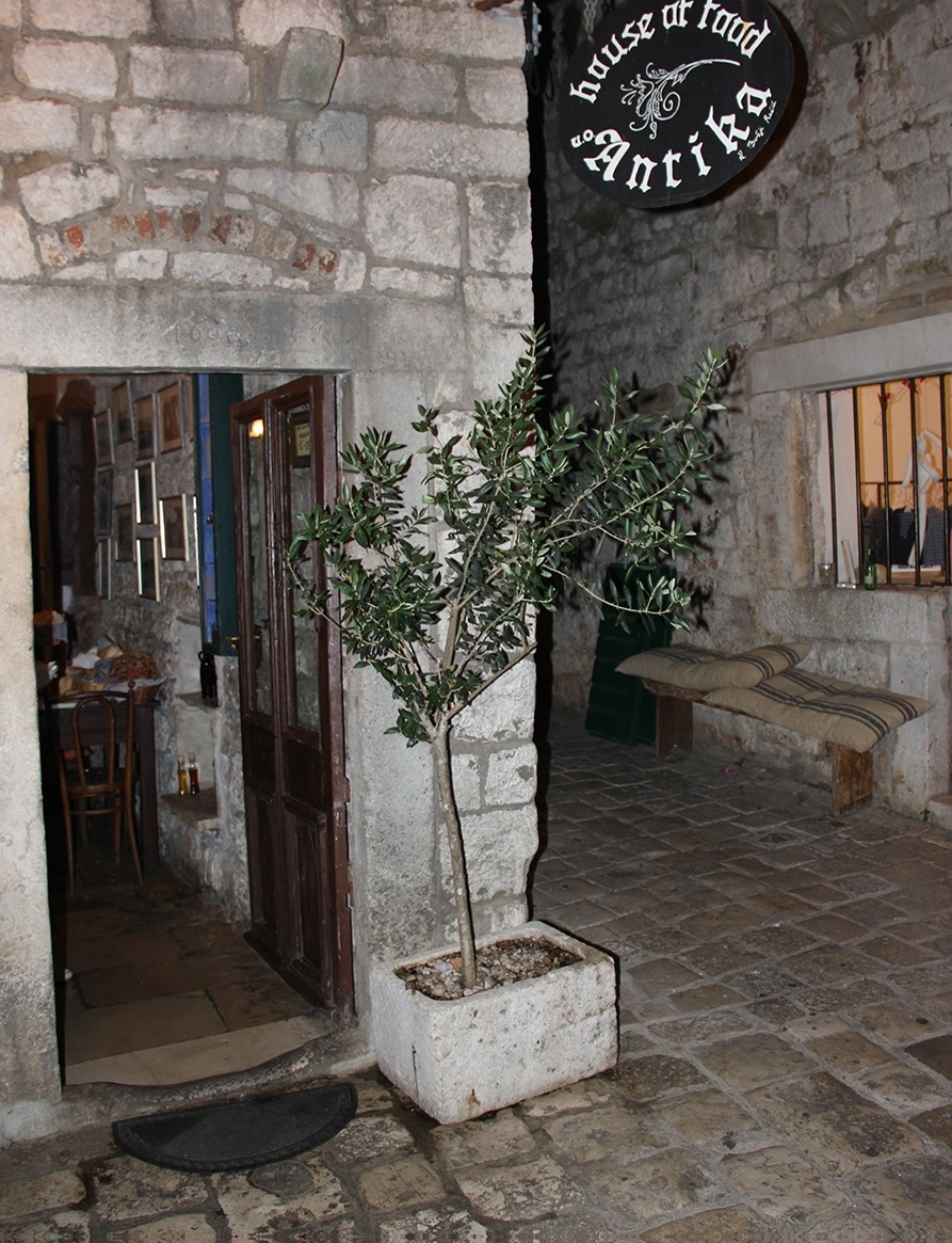Mediterranean cuisine at Antika Restaurant