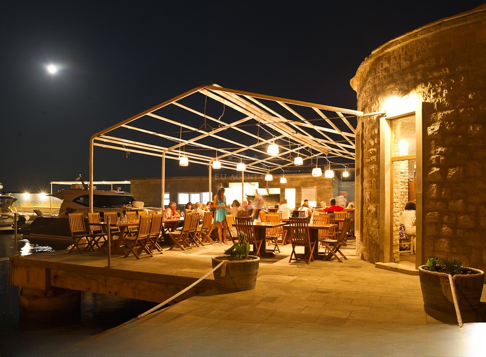 Exterior of Bilo Idro Restaurant overlooking the Adriatic Sea