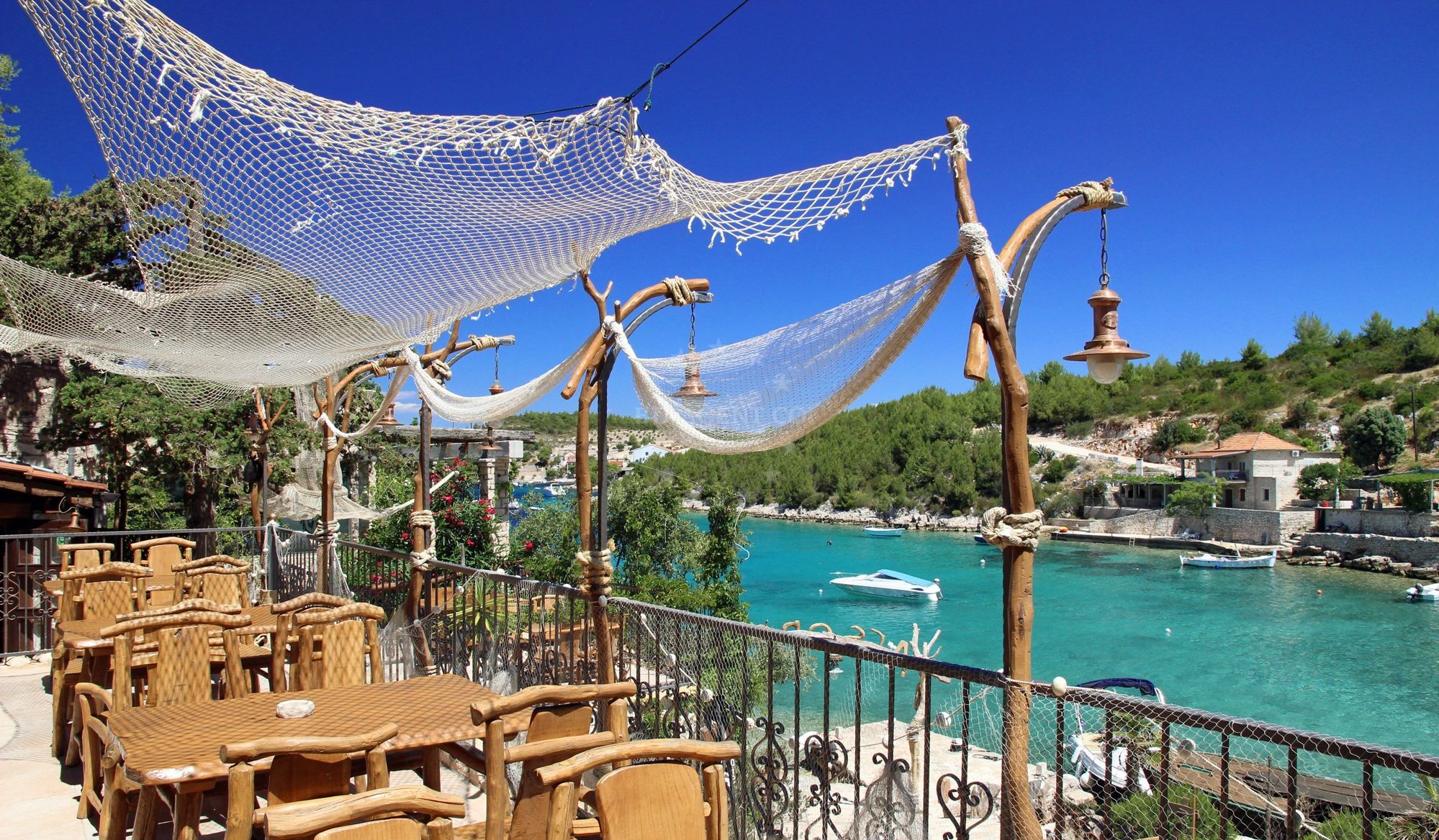 Konoba Arsenol Restaurant in Vira, Hvar